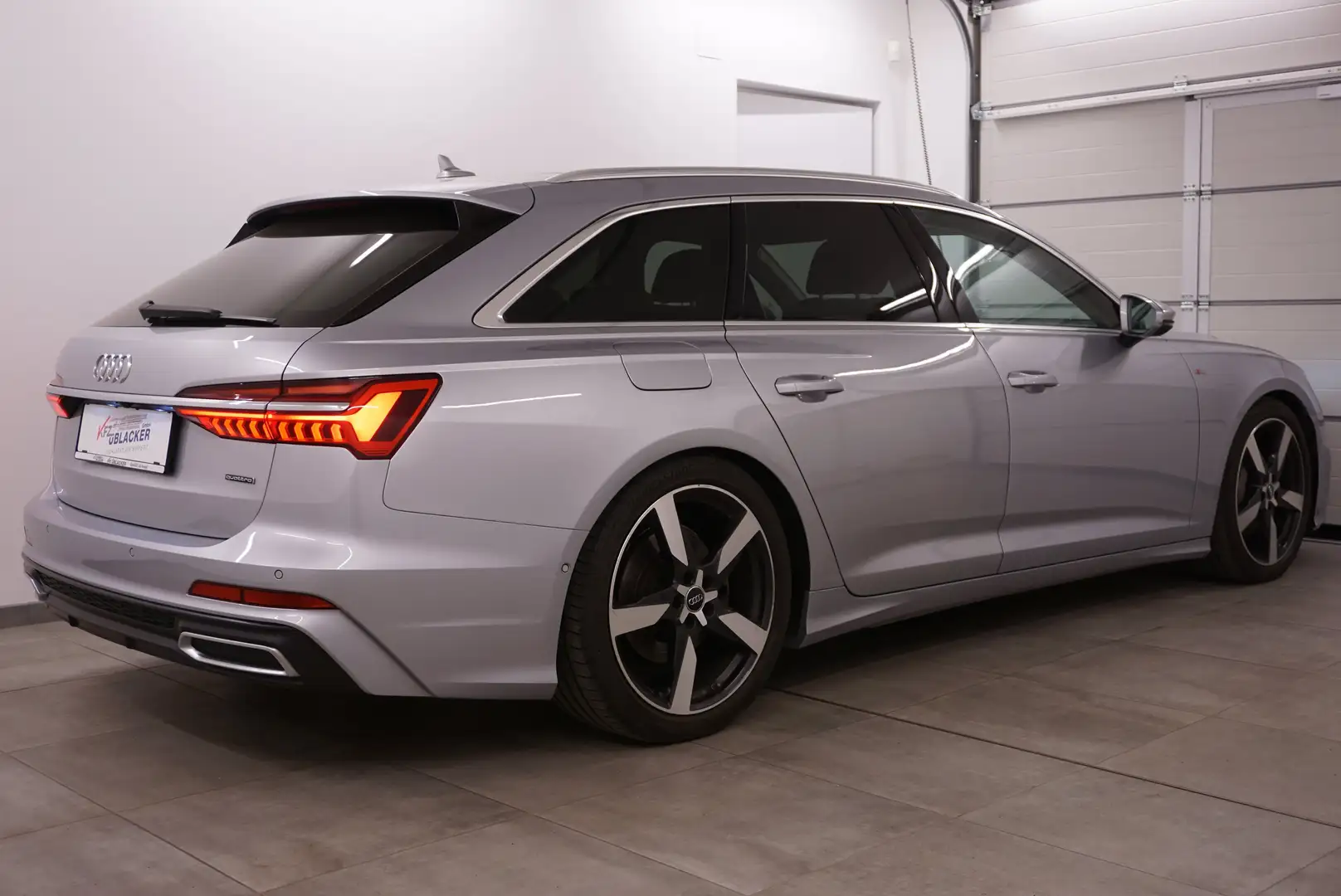 Audi A6 45TDI quattro Sport// Panoramad.// Anhängervorr Grau - 2