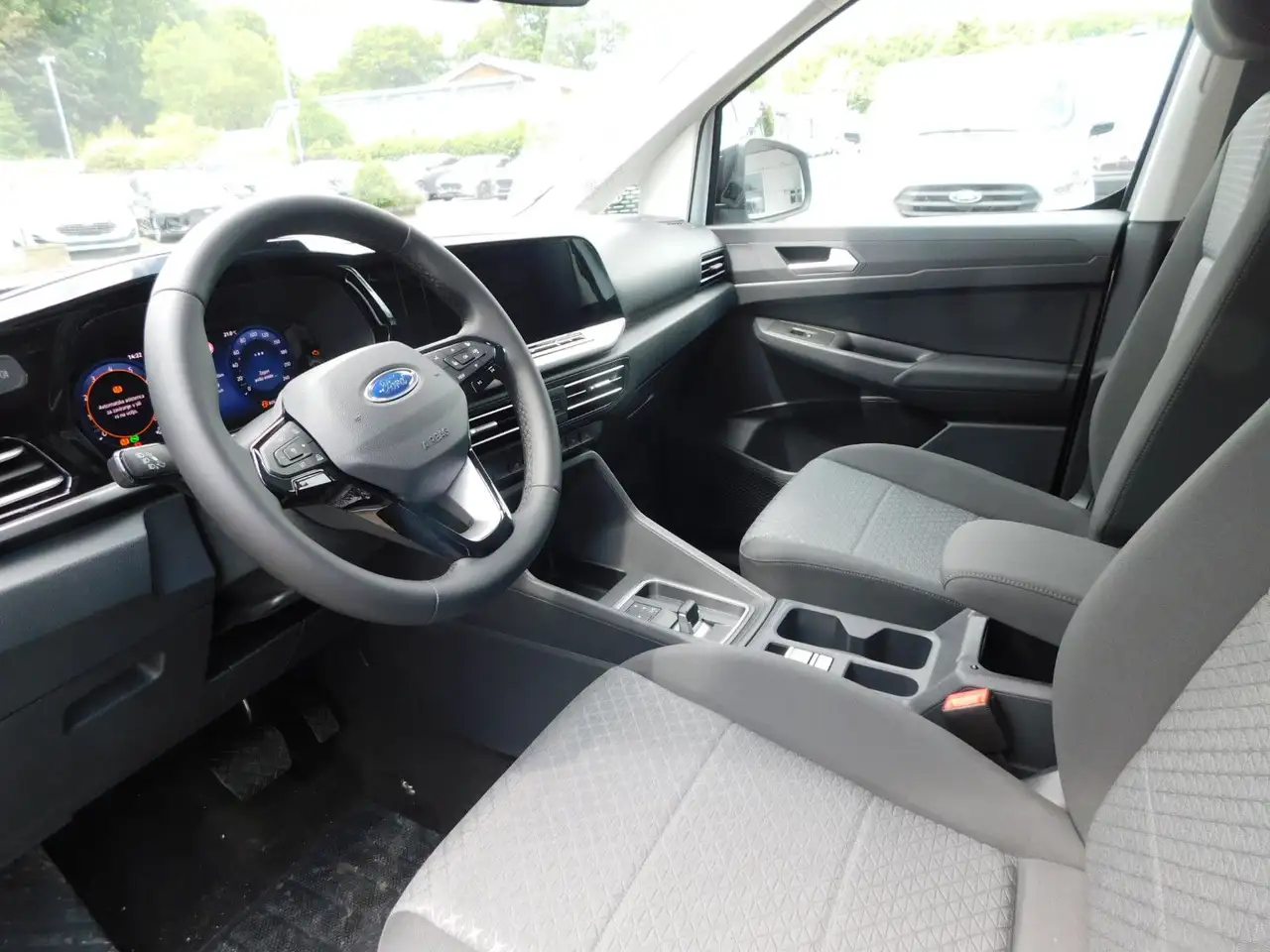 Ford Grand Tourneo Titanium L2 Autom. 7 Sitze/5J.Gara 9