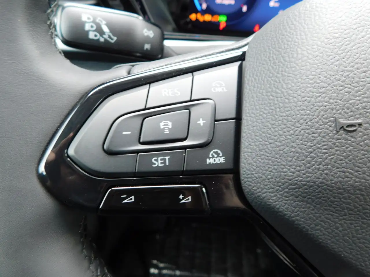 Ford Grand Tourneo Titanium L2 Autom. 7 Sitze/5J.Gara 15