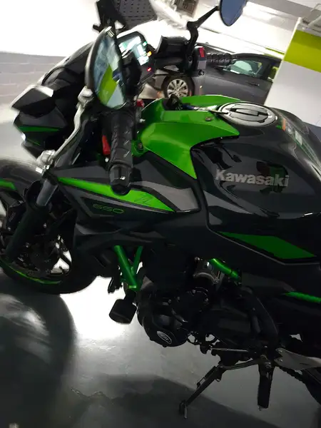 Kawasaki Z 650 - foto 4