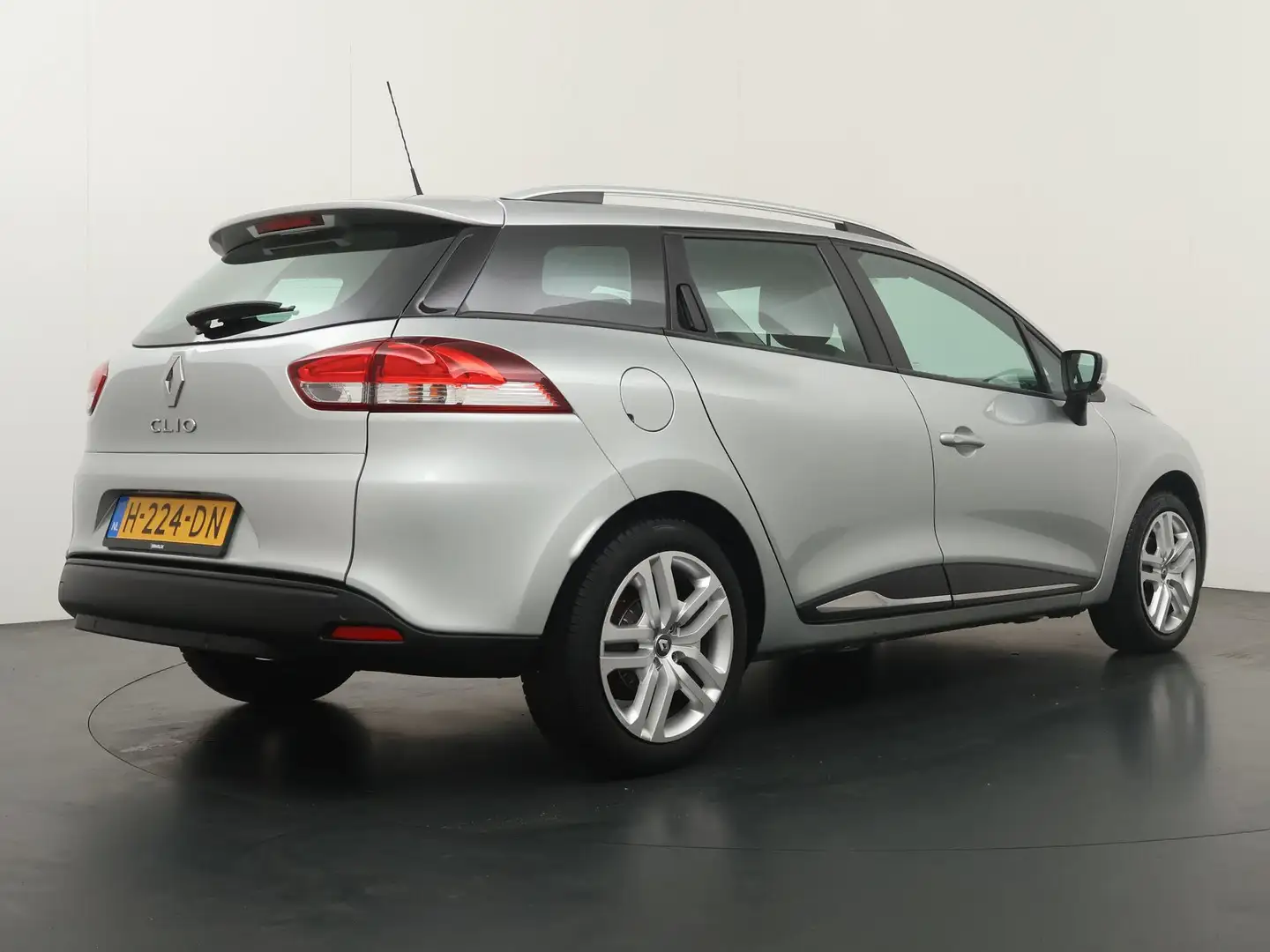 Renault Clio Estate TCe 90 Zen | Navigatie | Airco | Grijs - 2