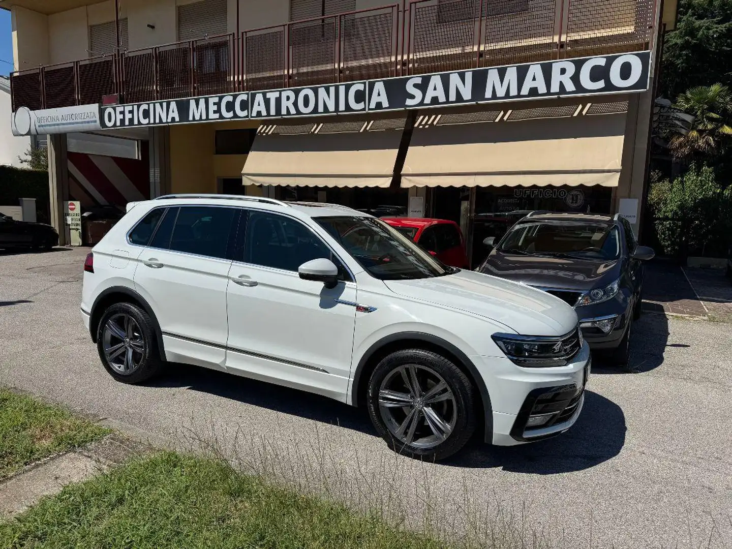 Volkswagen Tiguan 2.0 150CV DSG 4MOTION BMT R-LINE #TAG.CERTIFICATI Bianco - 1