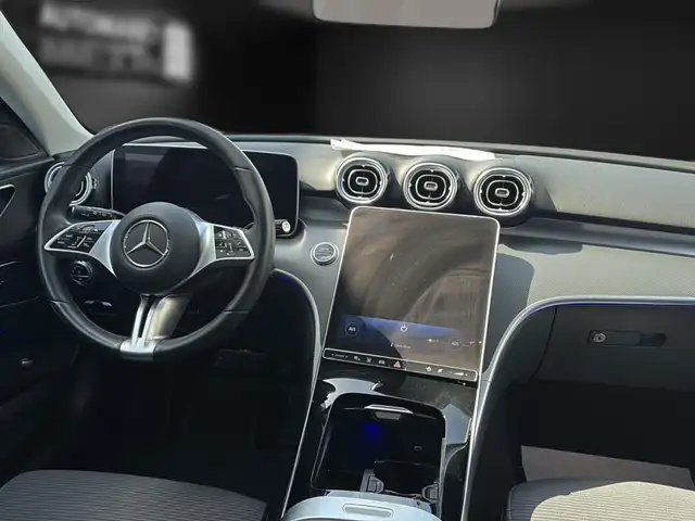 Mercedes-Benz C view 15