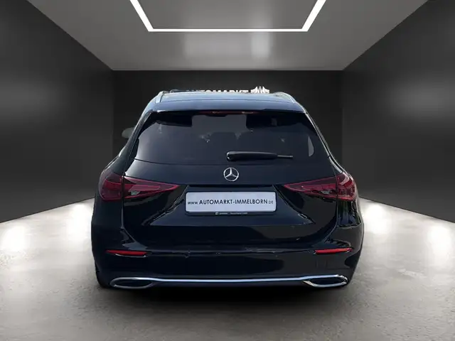 Mercedes-Benz C view 9