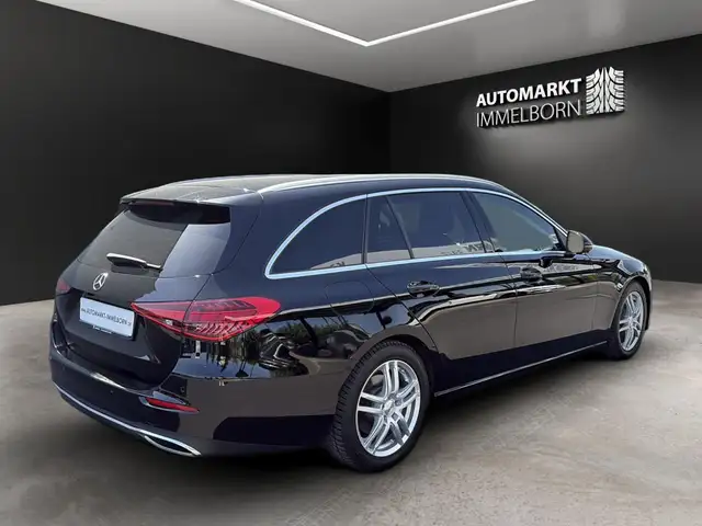 Mercedes-Benz C view 6