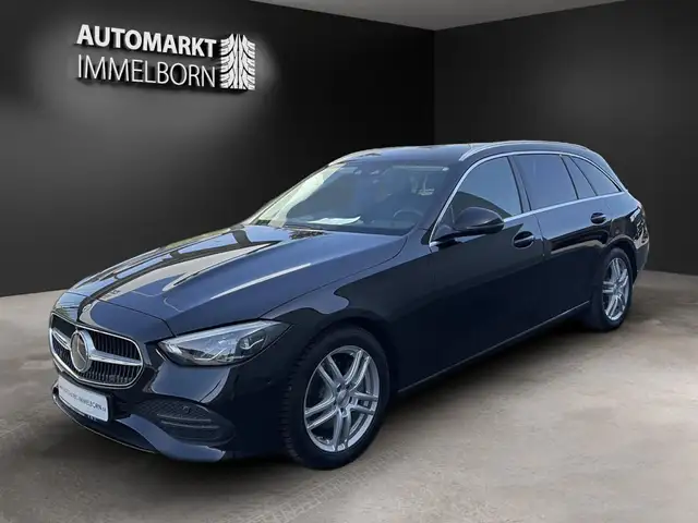 Mercedes-Benz C view 4