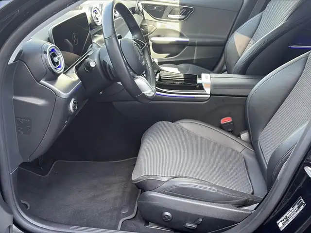 Mercedes-Benz C view 13