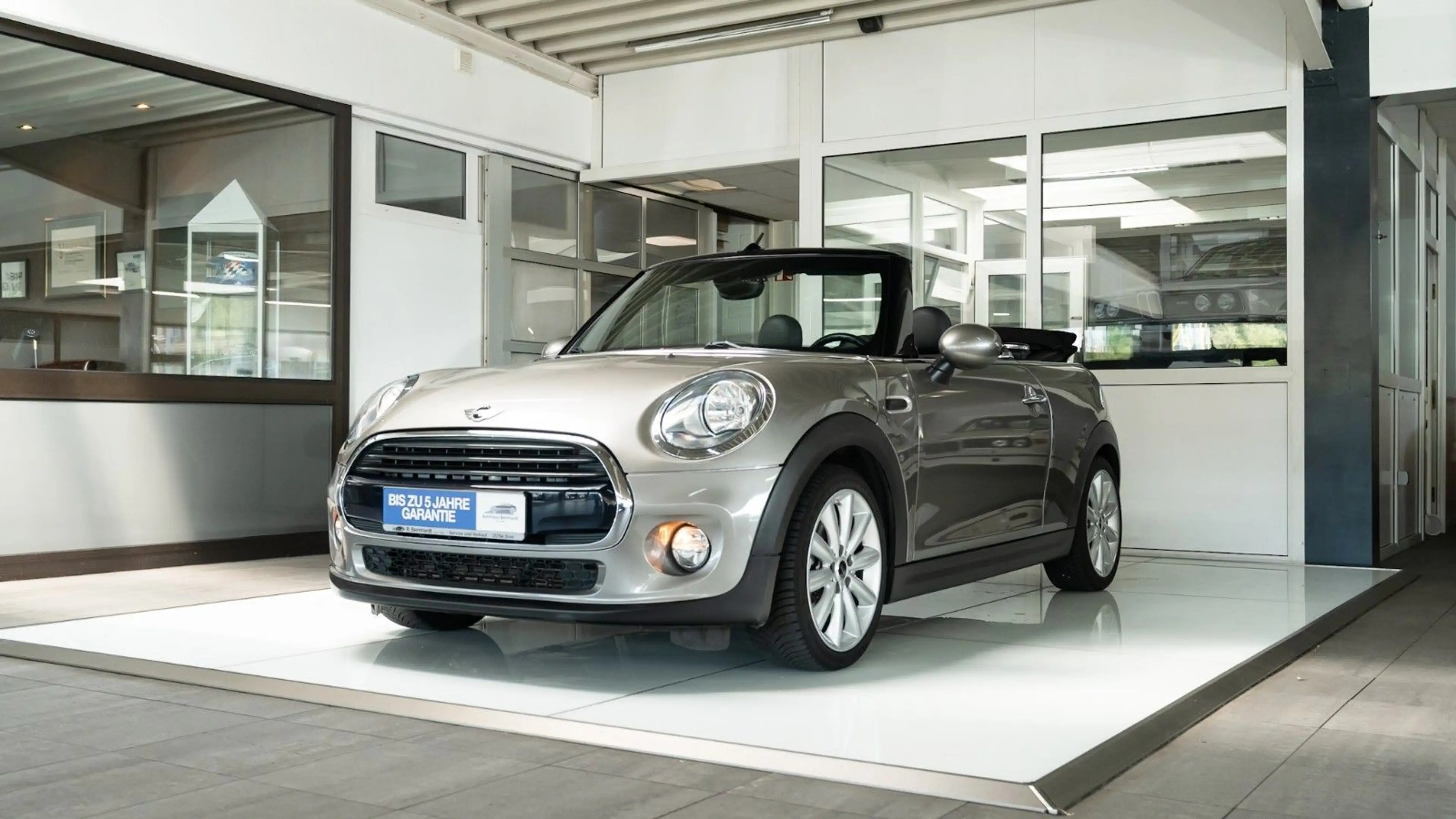 MINI Cooper Cabrio Leder Navi Tempomat Klima uvm. — photo 2