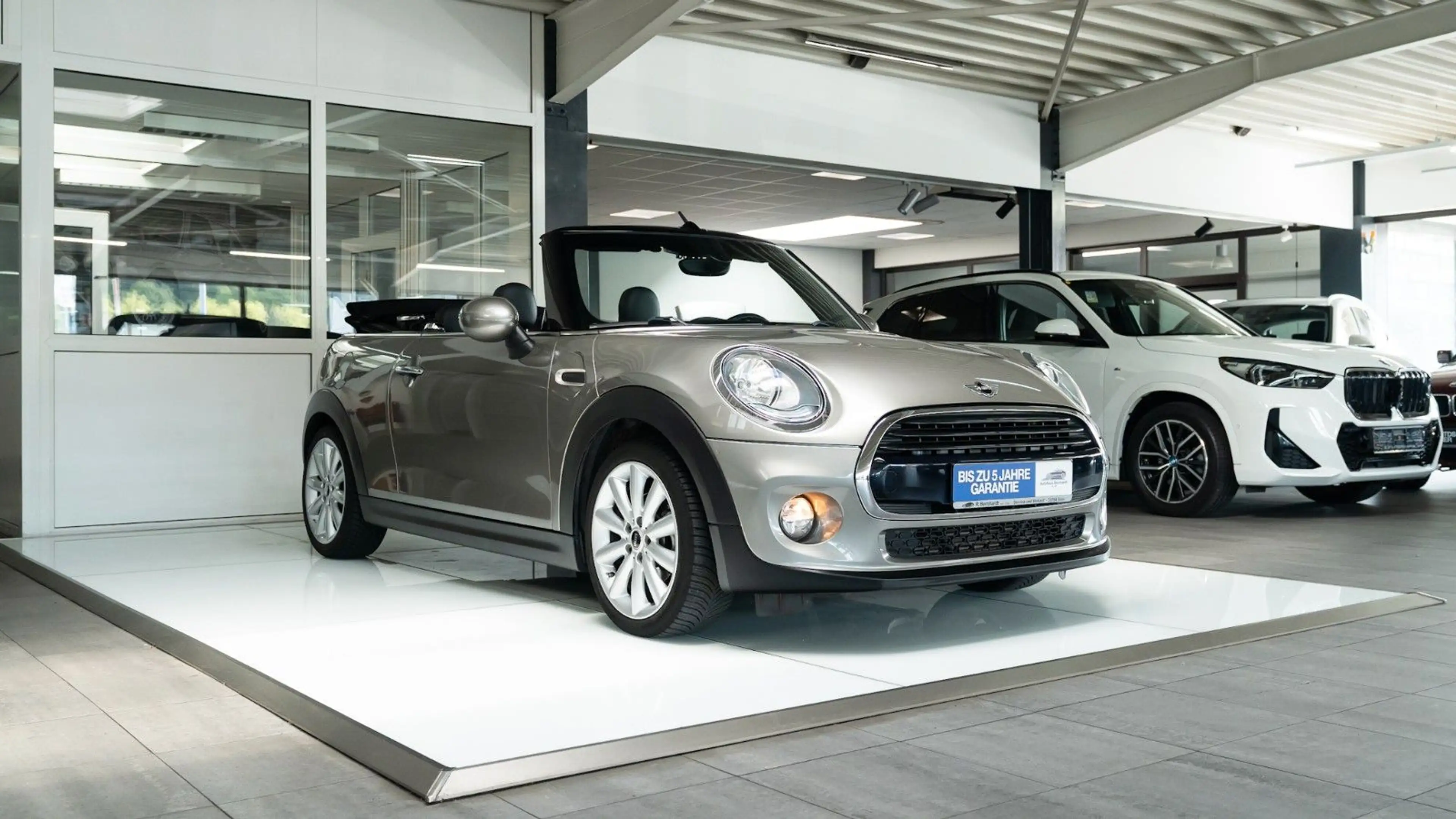 MINI Cooper Cabrio Leder Navi Tempomat Klima uvm. — photo 15