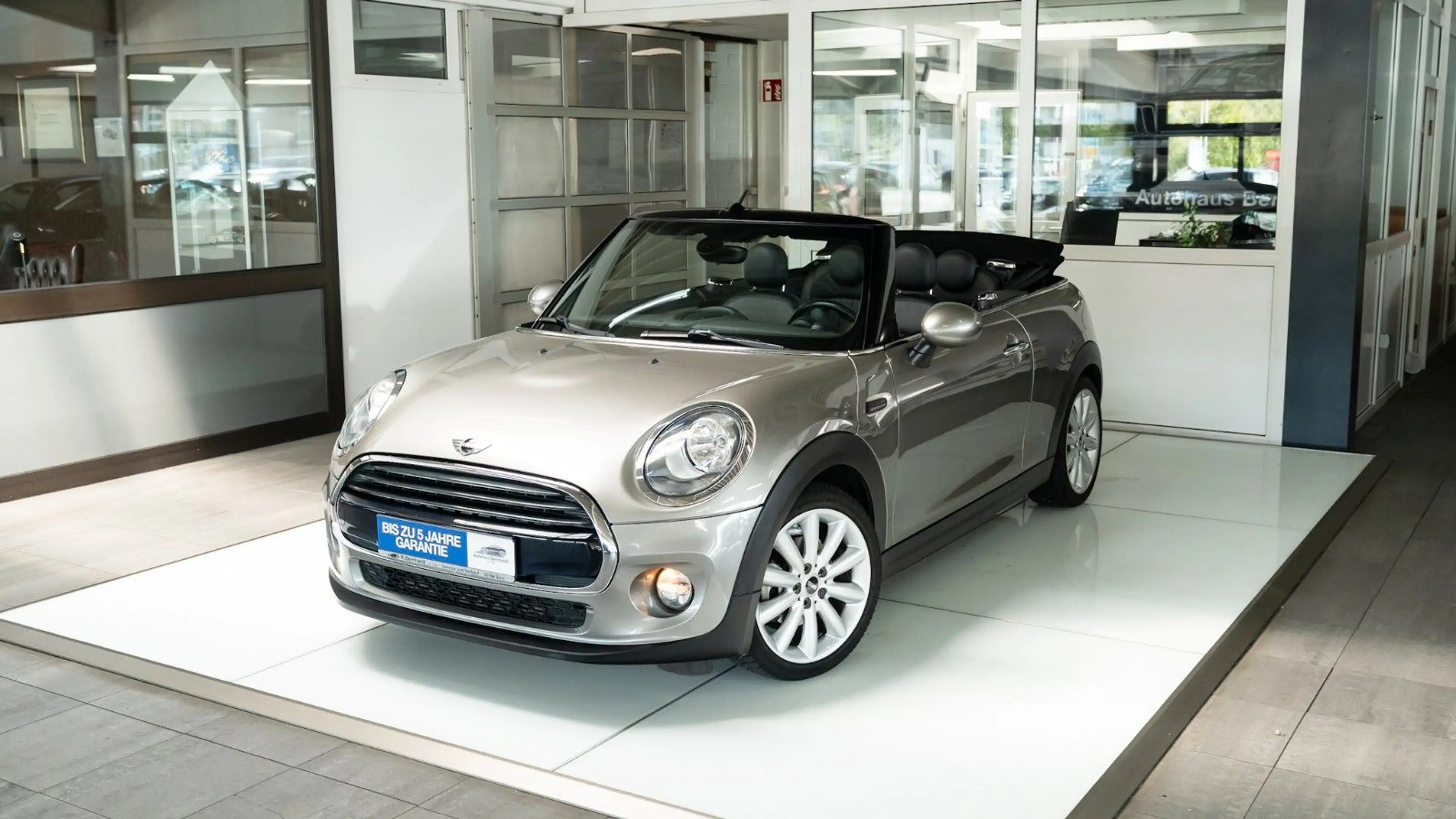 MINI Cooper Cabrio Leder Navi Tempomat Klima uvm. — photo 7