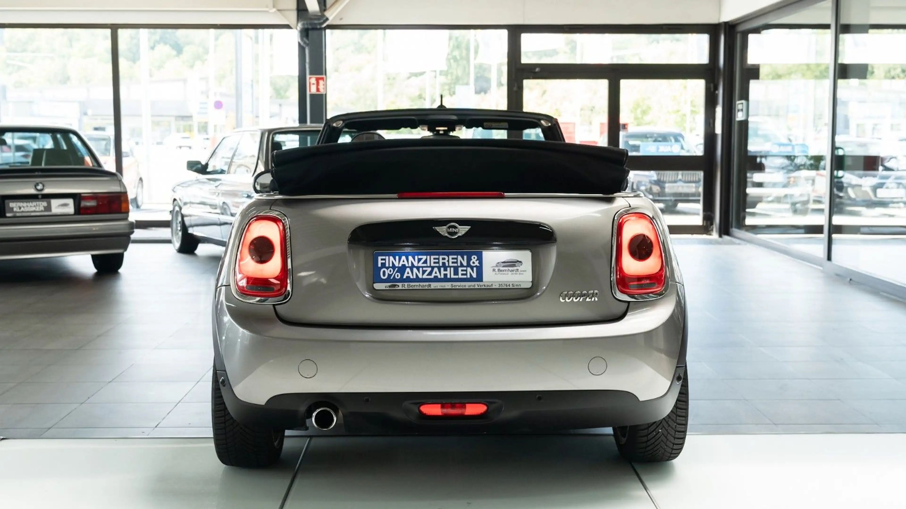MINI Cooper Cabrio Leder Navi Tempomat Klima uvm. — photo 13