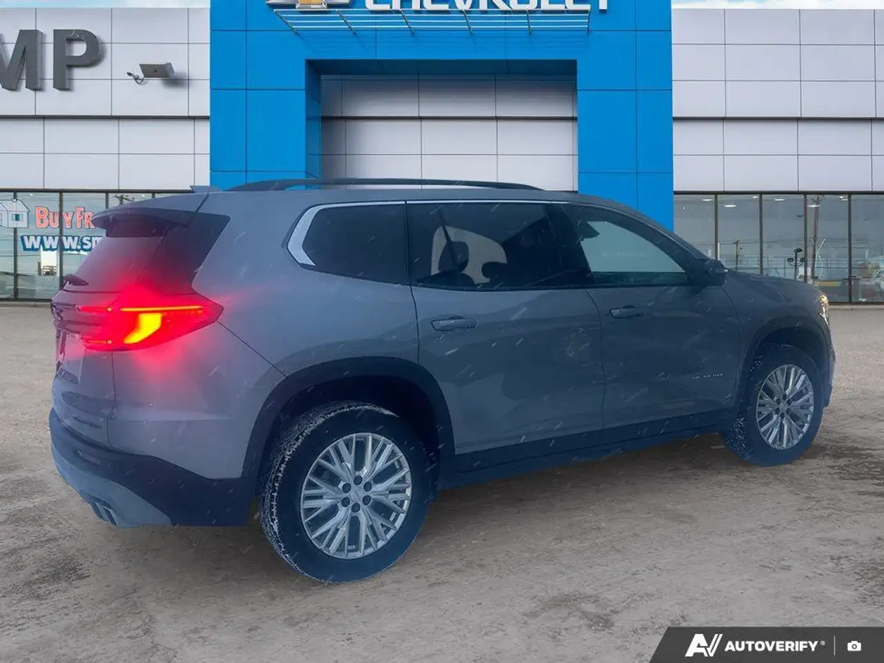 GMC Acadia снимка GMC Acadia