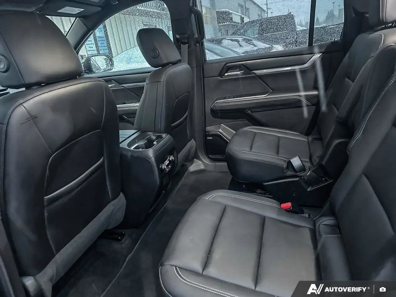 GMC Acadia снимка GMC Acadia