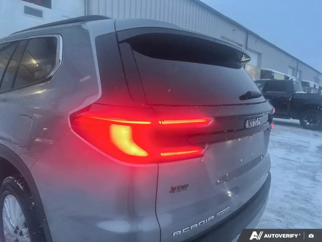 GMC Acadia снимка GMC Acadia