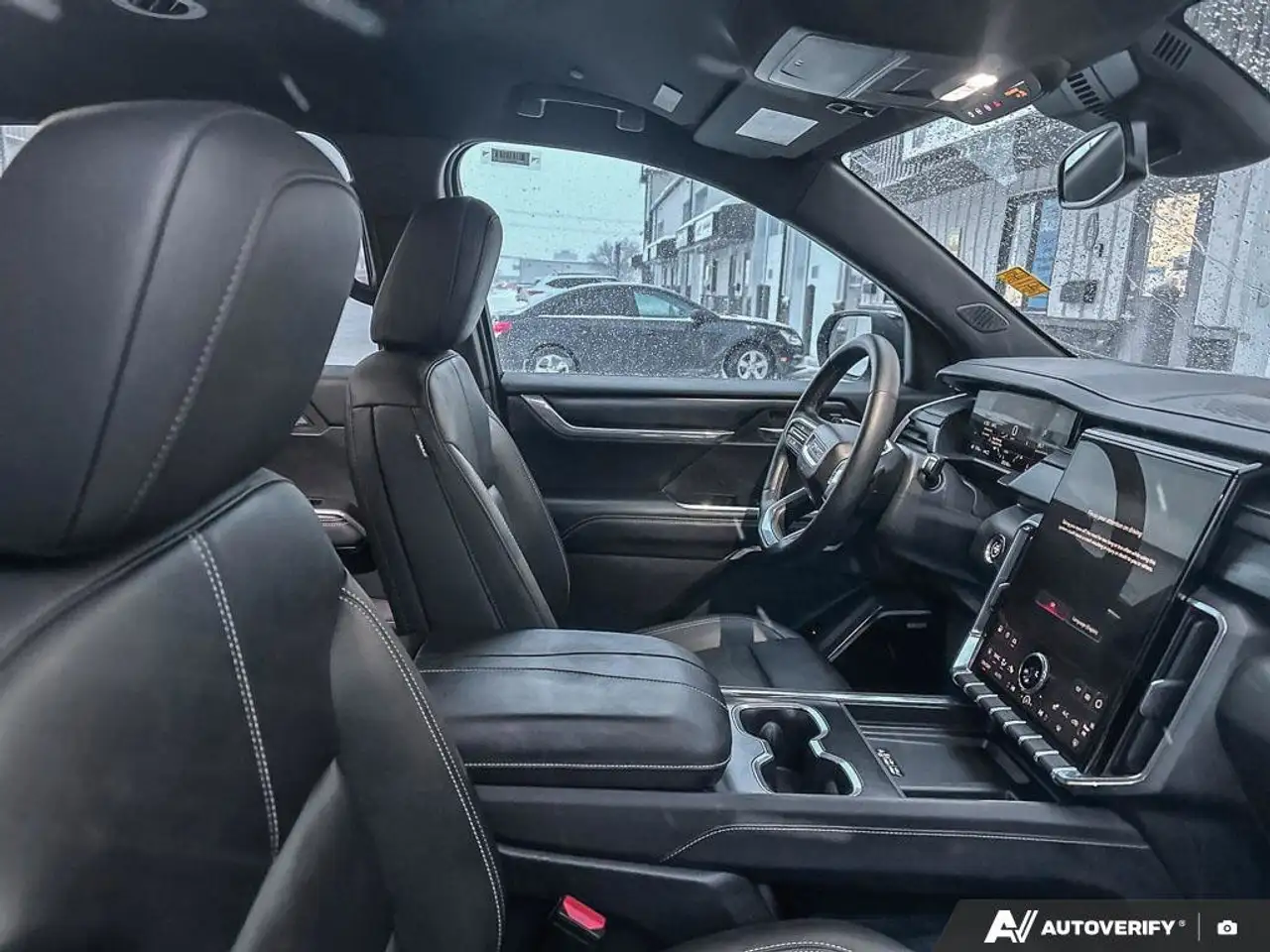GMC Acadia снимка GMC Acadia