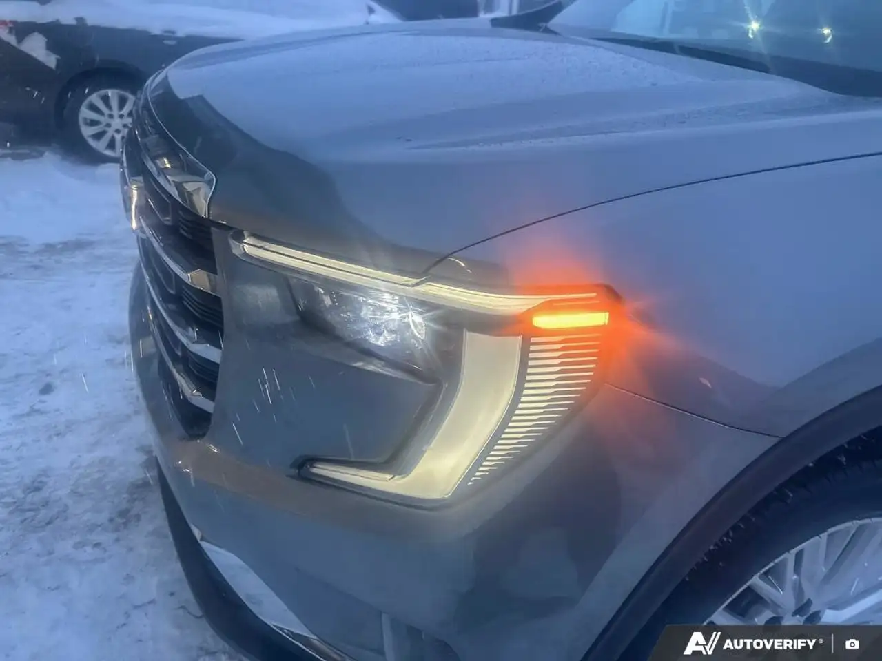 GMC Acadia снимка GMC Acadia