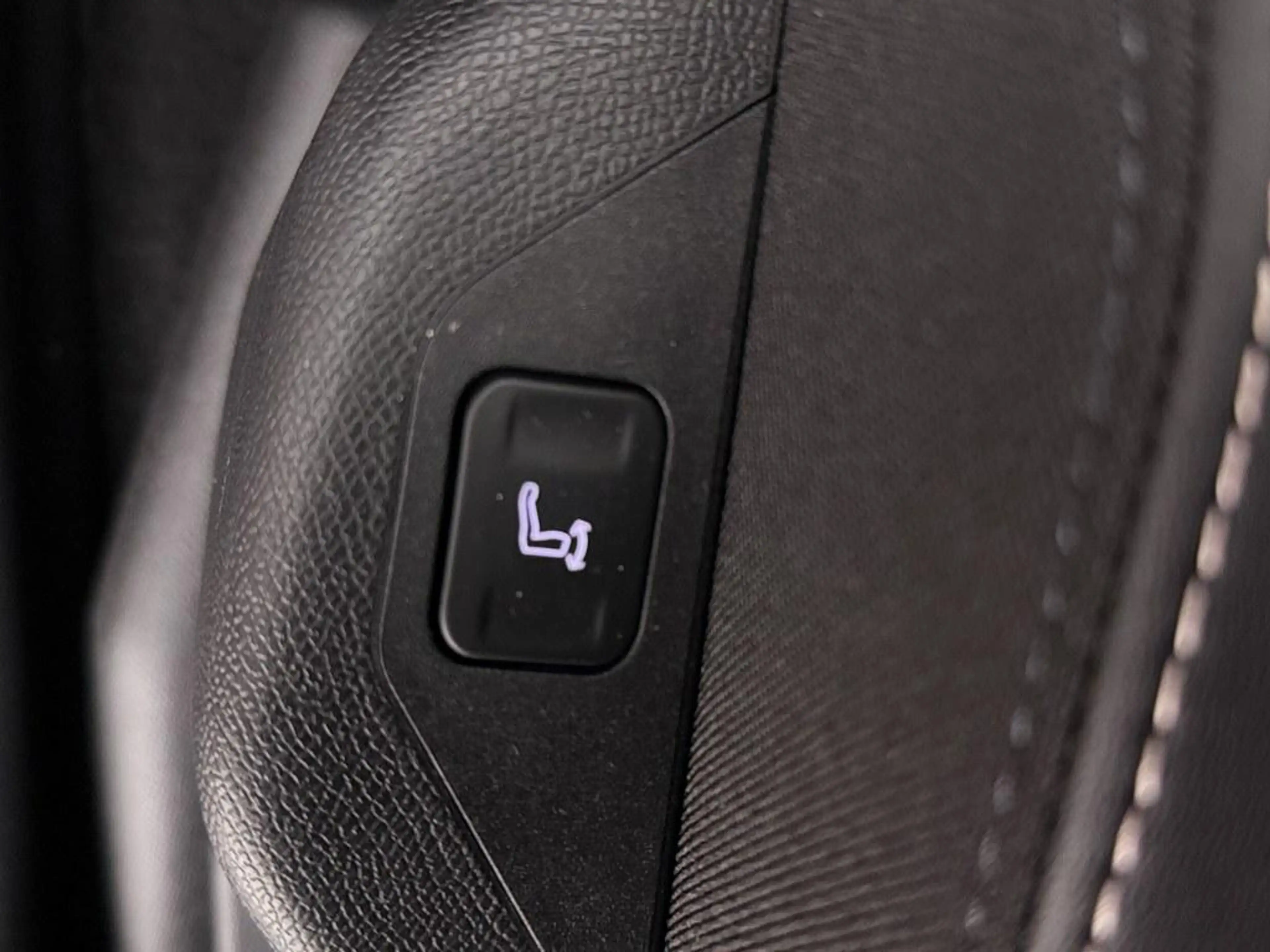 Peugeot 3008 1.6 plug-in Hybrid 195pk Allure SOH.99% Nav/Led/ S — photo 8