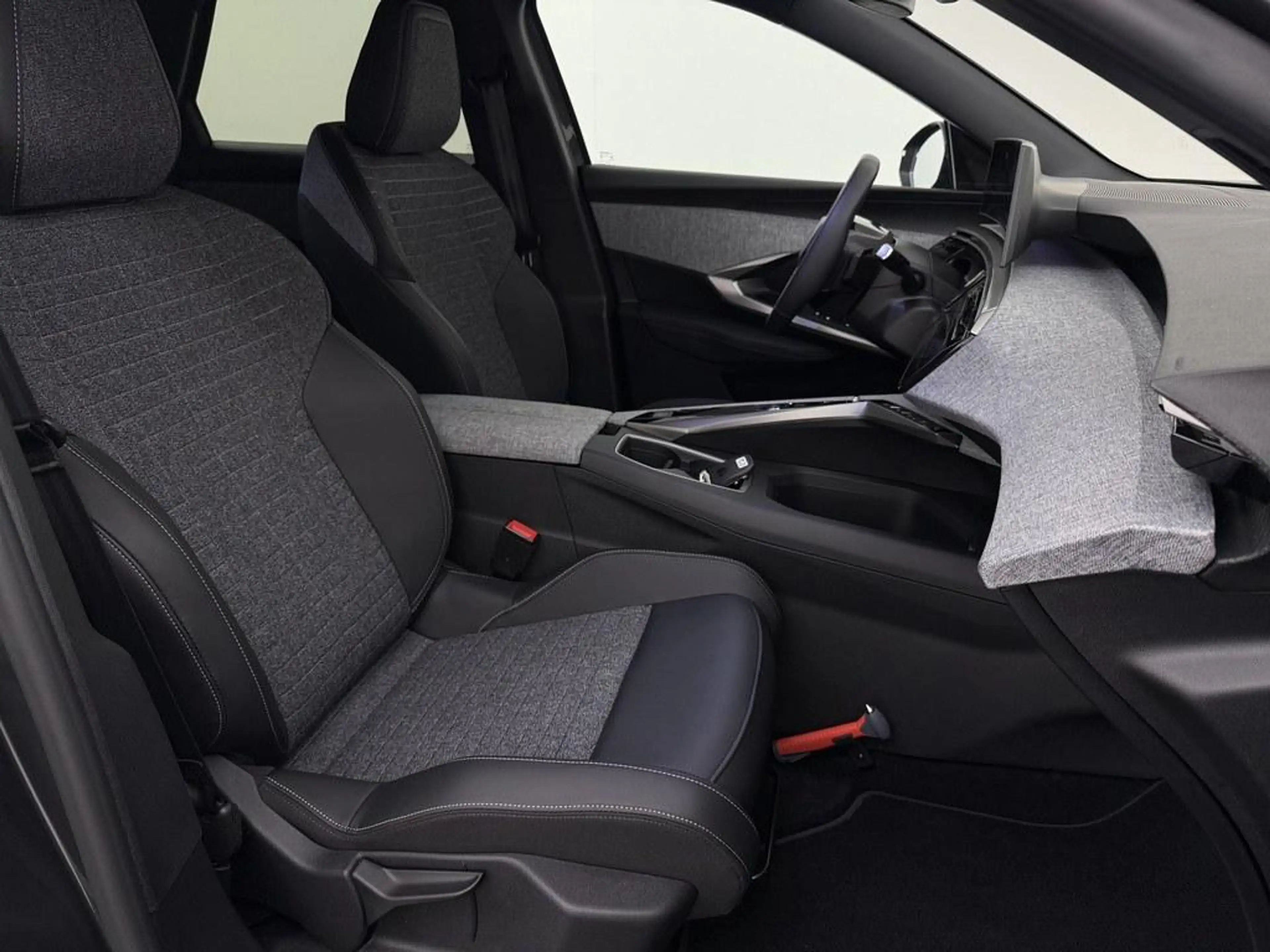 Peugeot 3008 1.6 plug-in Hybrid 195pk Allure SOH.99% Nav/Led/ S — photo 4