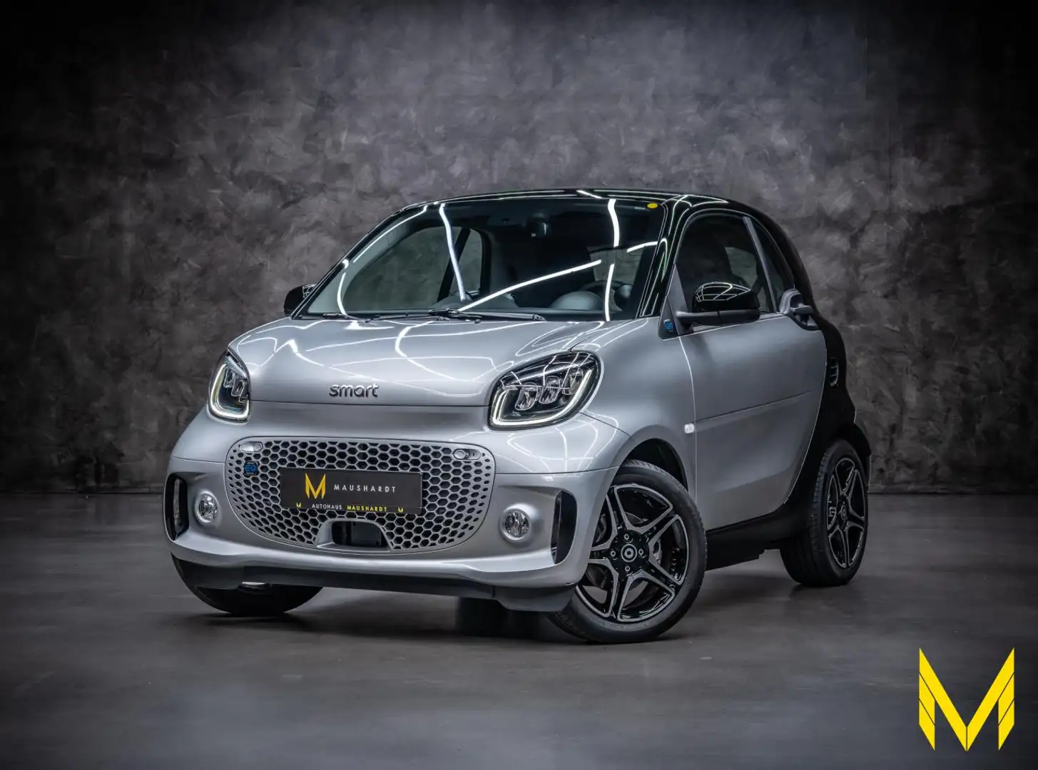 smart forTwo EQ coupe prime EXCLUSIVE: ELEKTRISIEREND! Silber - 1