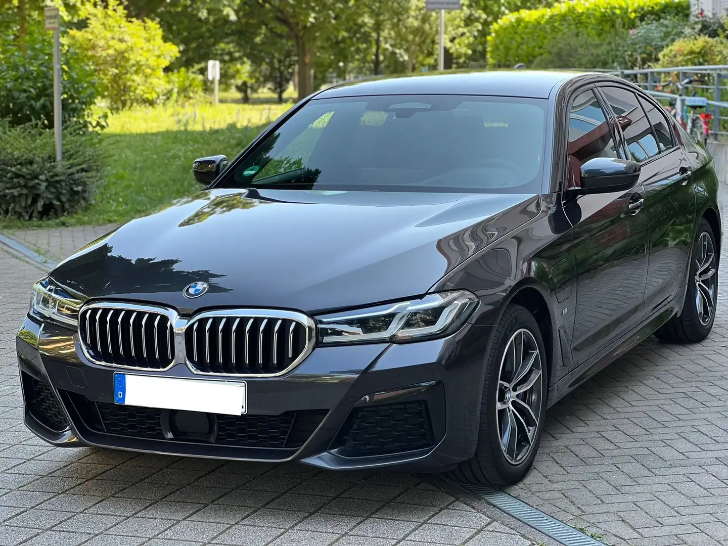 BMW 530 530e xDrive Aut. M Sport Edition - 1
