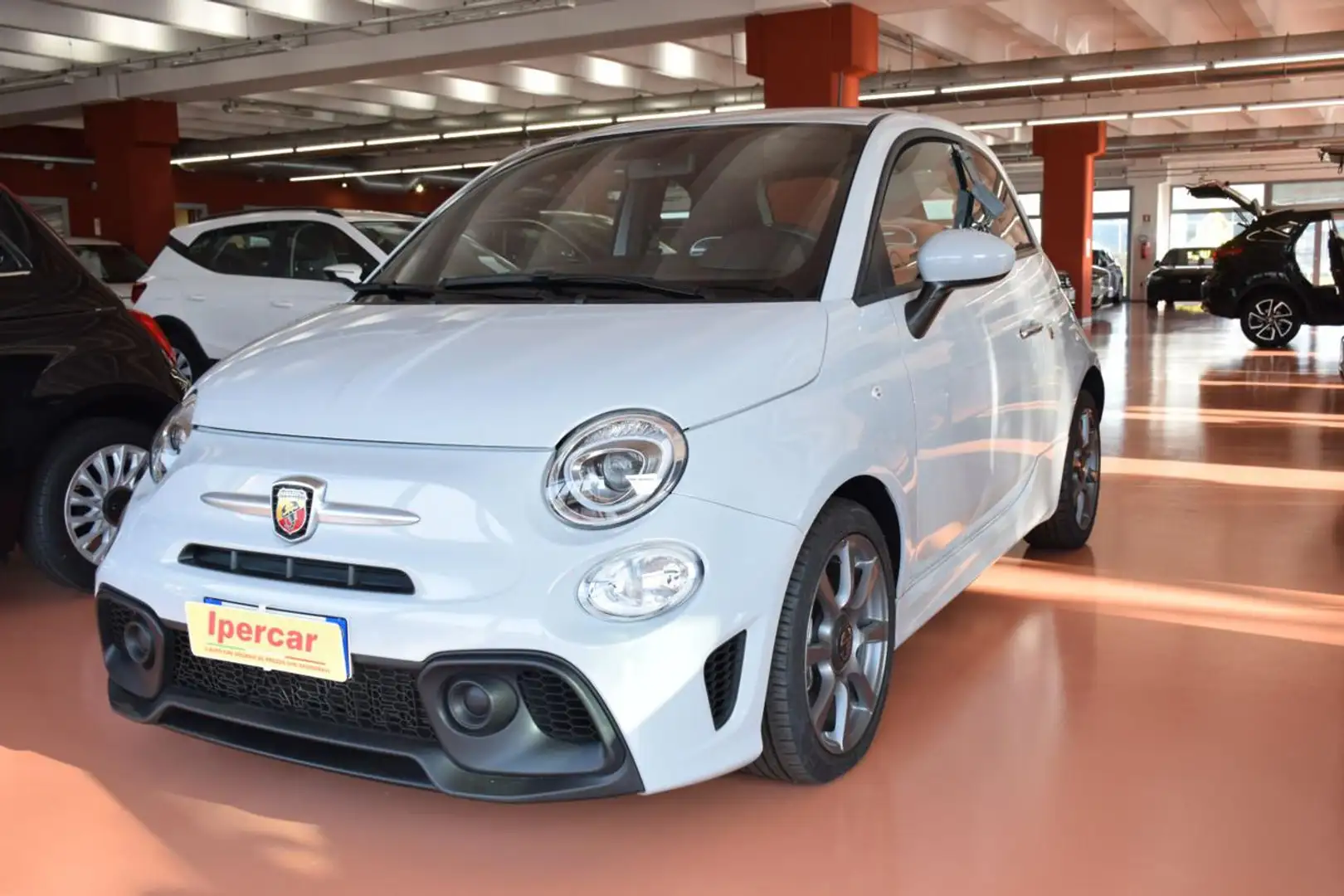 Abarth 595 1.4 Turbo T-Jet 145 CV Grau - 2