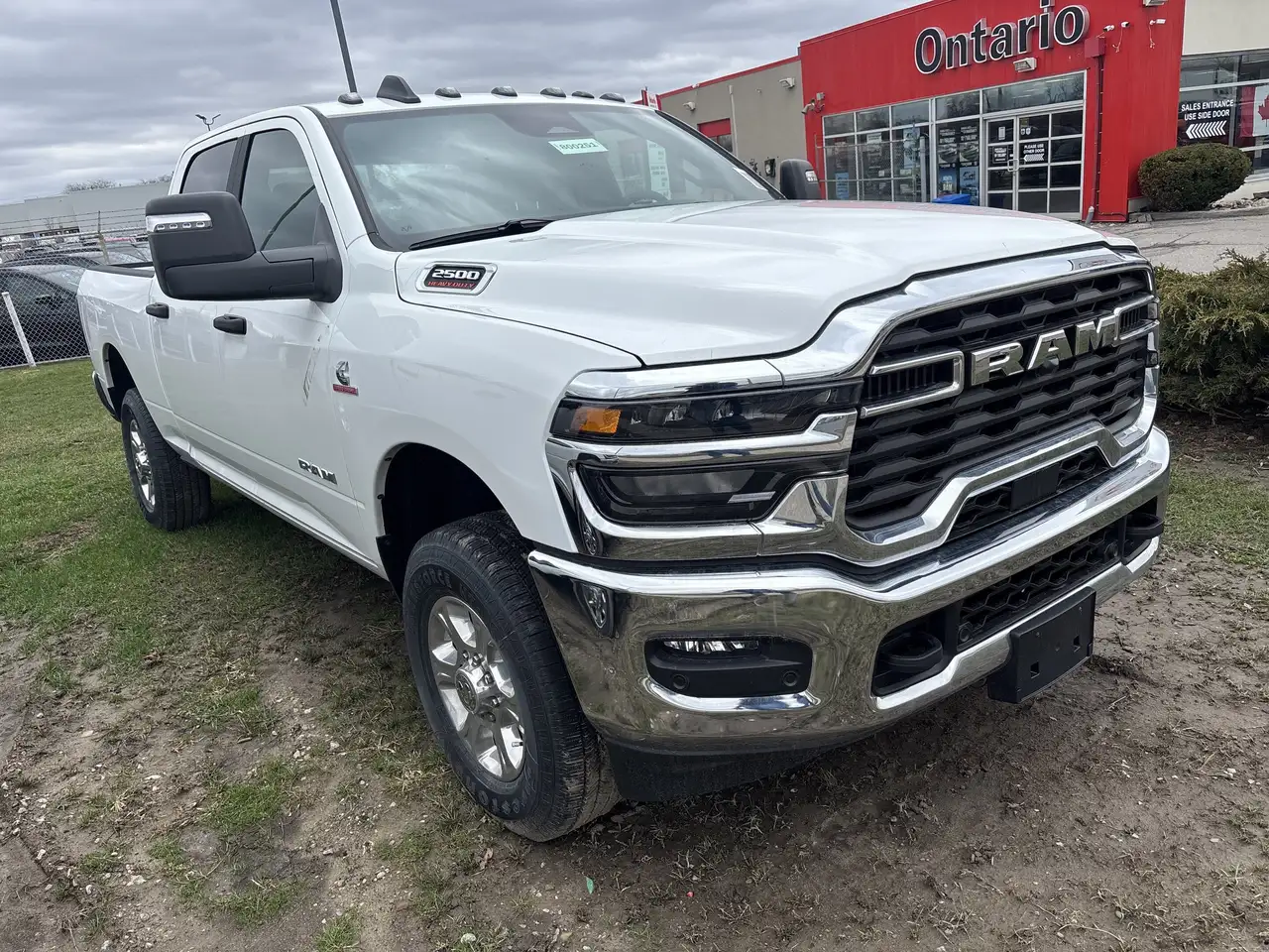 RAM 2500 снимка RAM 2500