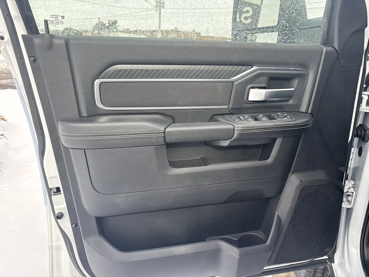 RAM 2500 снимка RAM 2500
