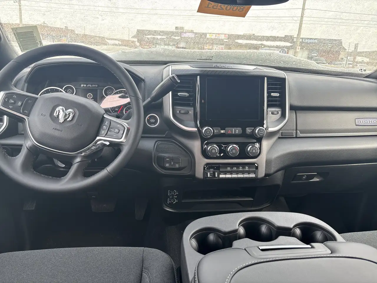 RAM 2500 снимка RAM 2500