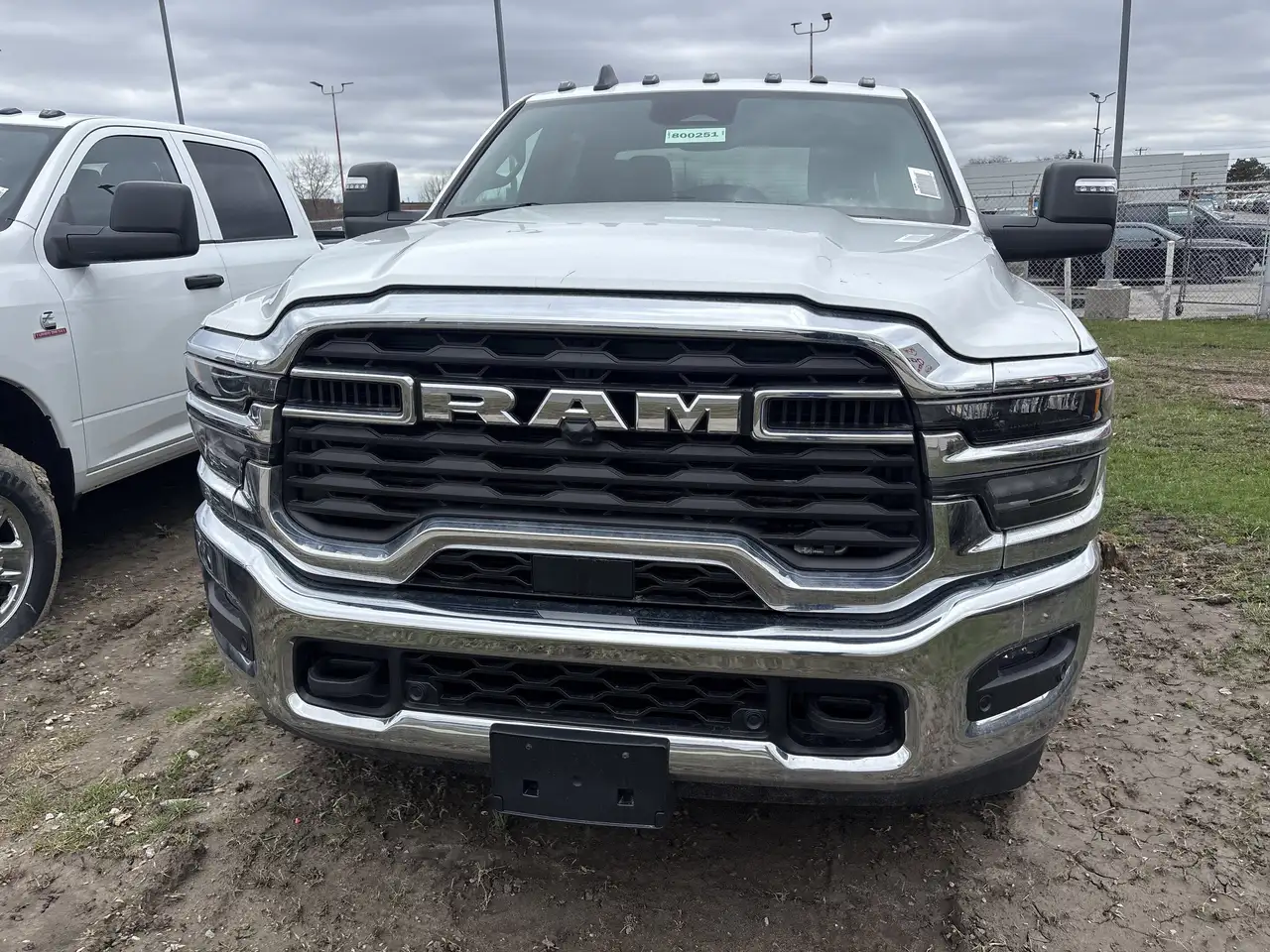 RAM 2500 снимка RAM 2500