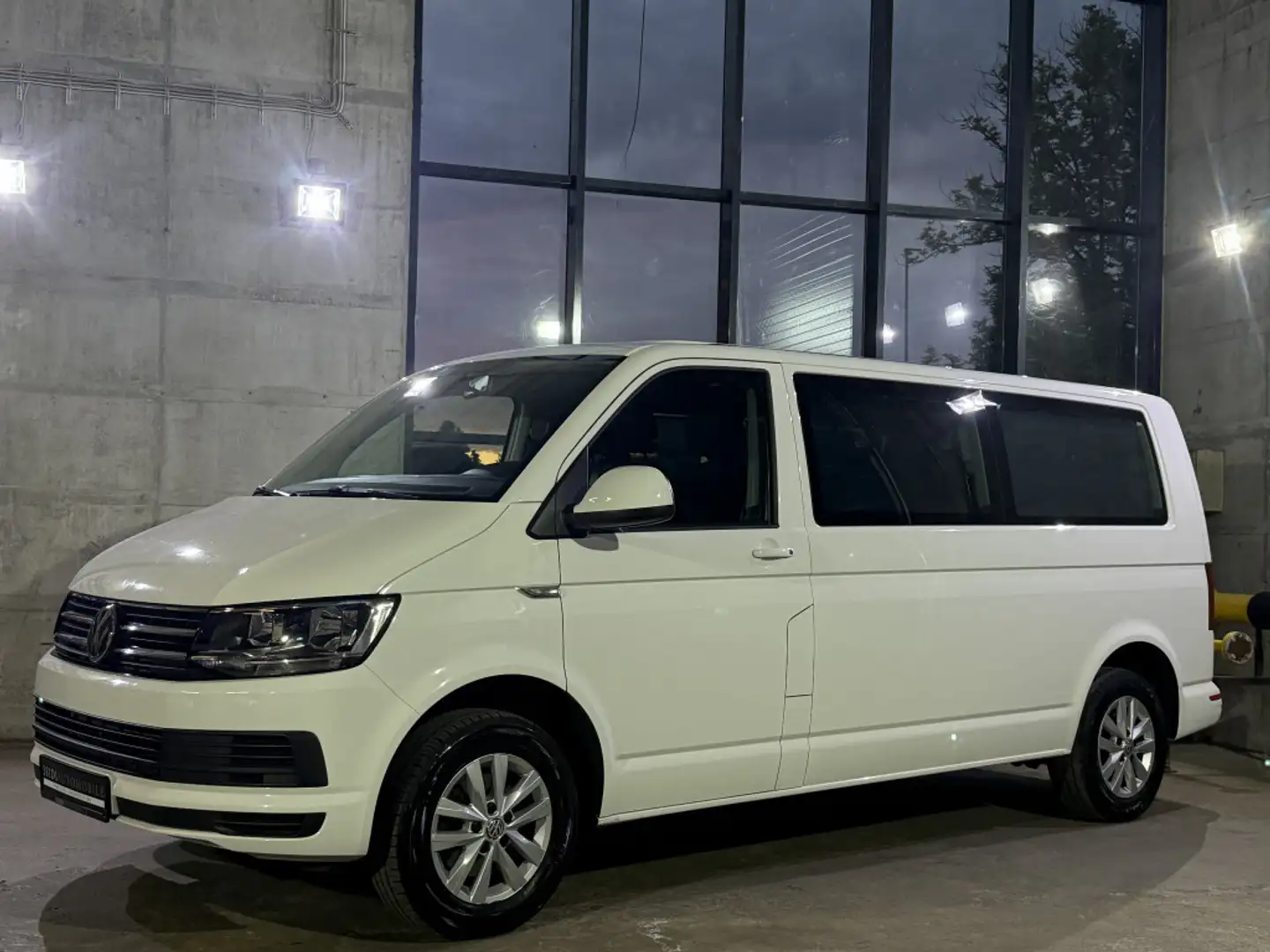 Volkswagen T6 Caravelle Comfortline Lang Sitzheizung AHK Blanco - 2