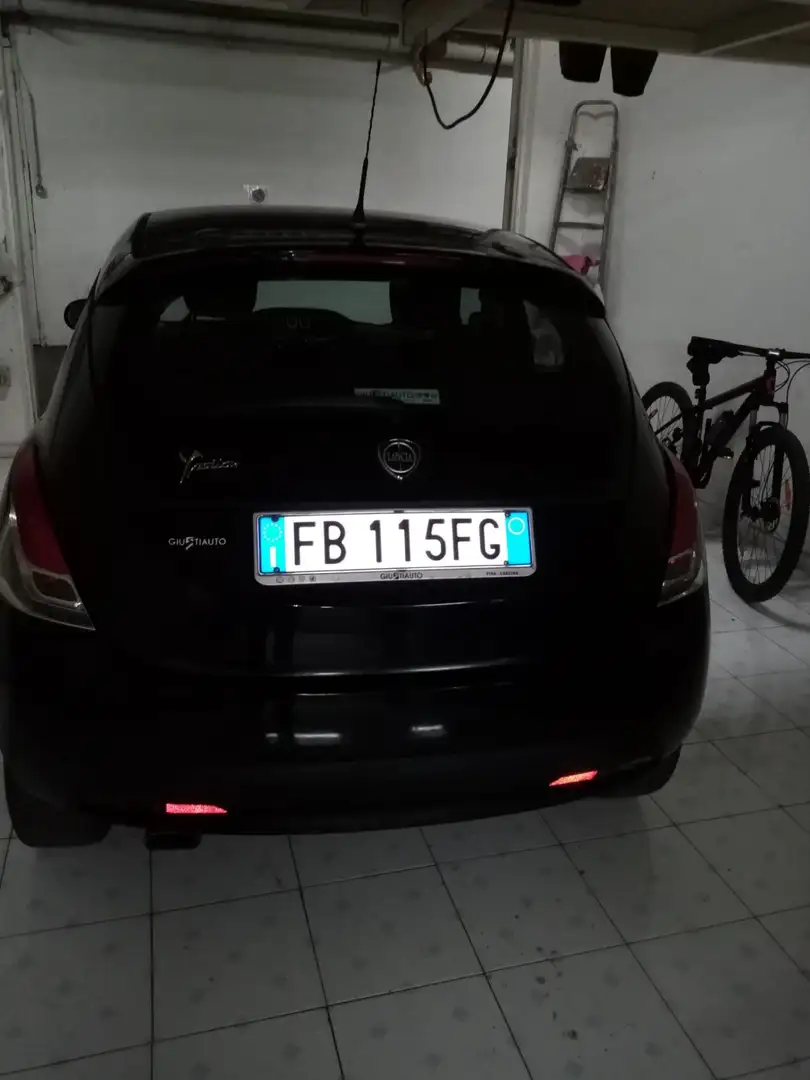 Lancia Ypsilon 1.2 8v Elle 69cv - 2