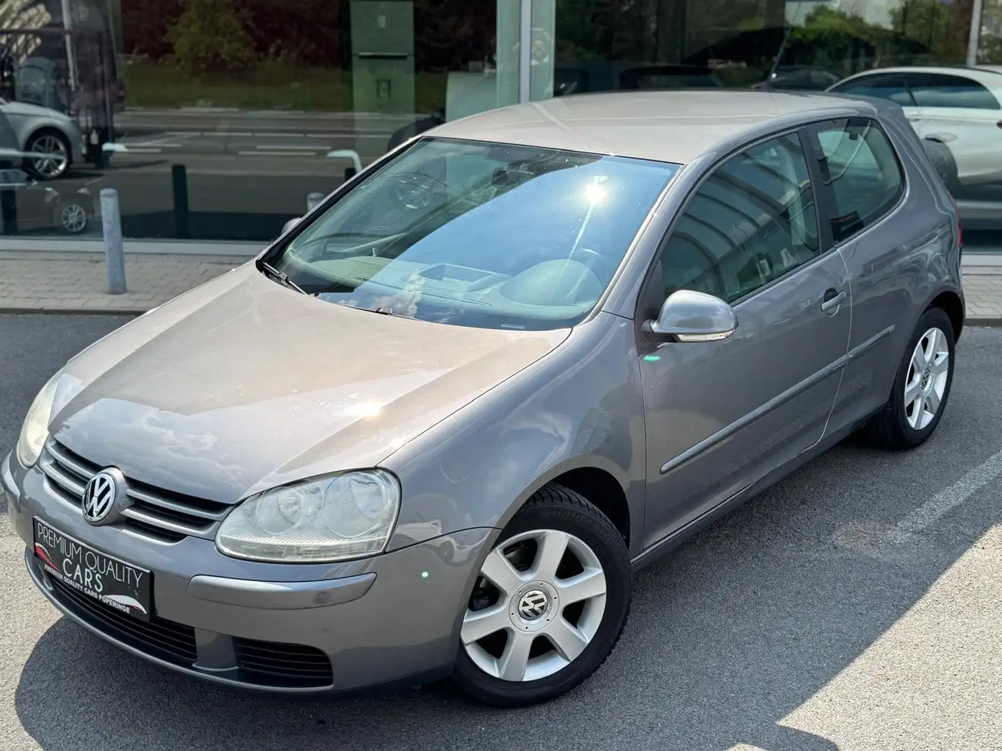Volkswagen Golf 1.4i 16v / PROPERE STAAT / BENZINE / KEURING VOOR Grijs - 2