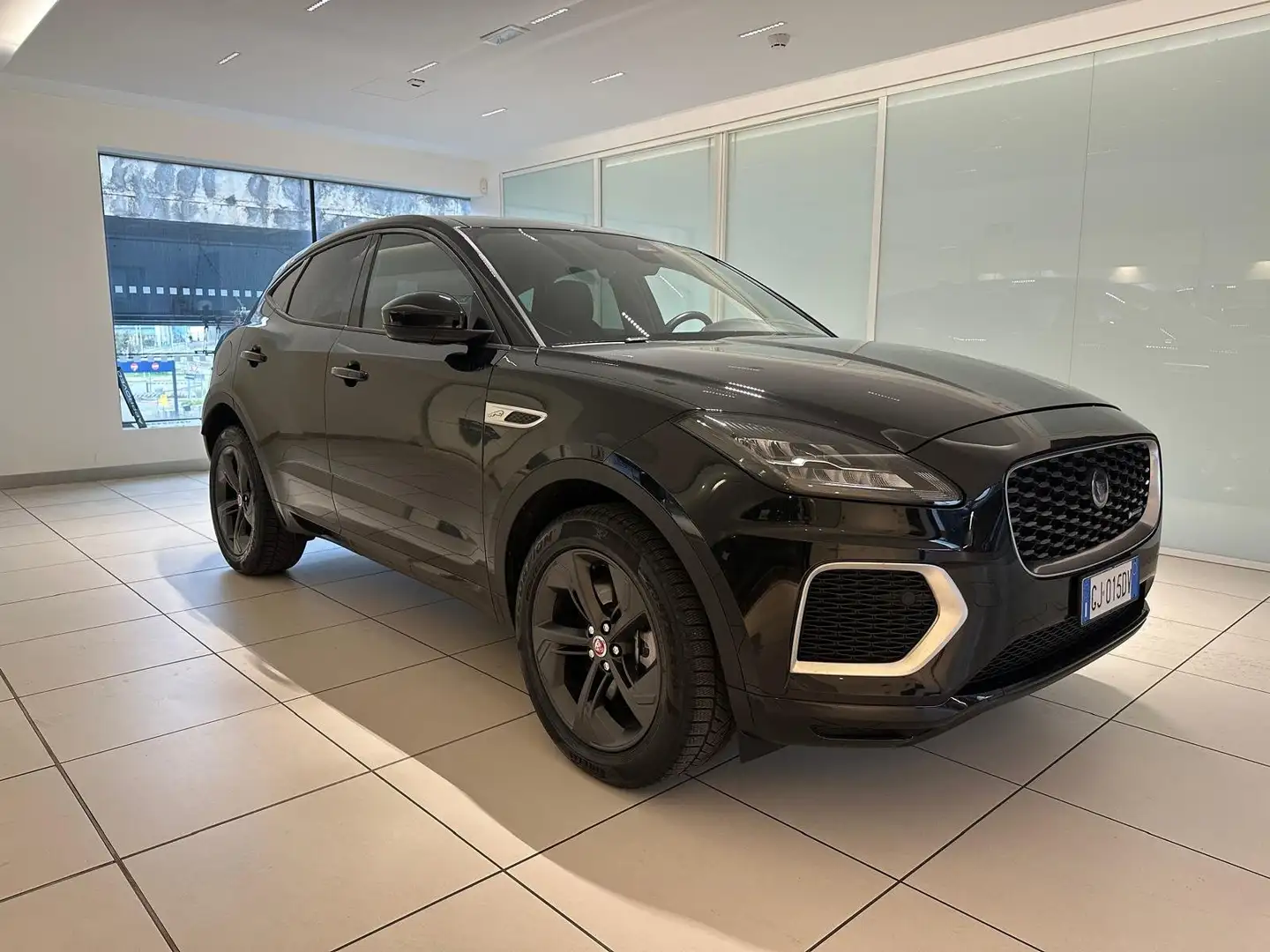 Jaguar E-Pace E-Pace 2.0d i4 mhev R-Dynamic S awd 163cv auto Zwart - 1