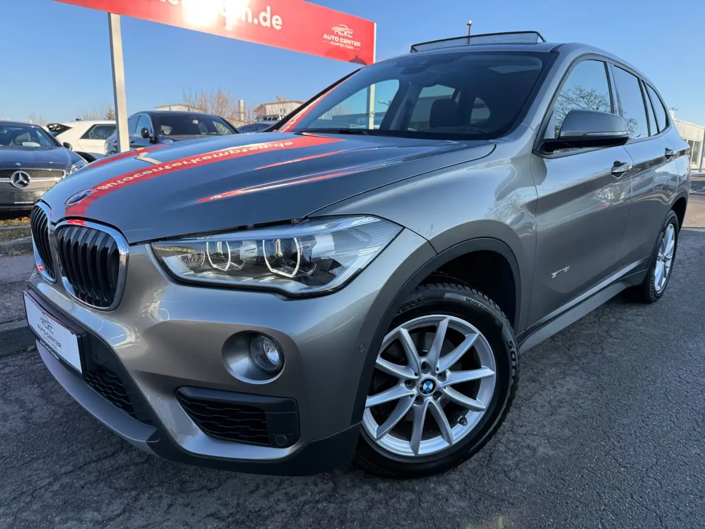 BMW X1 sDrive 18 i Advantage*Panorama Argent - 1