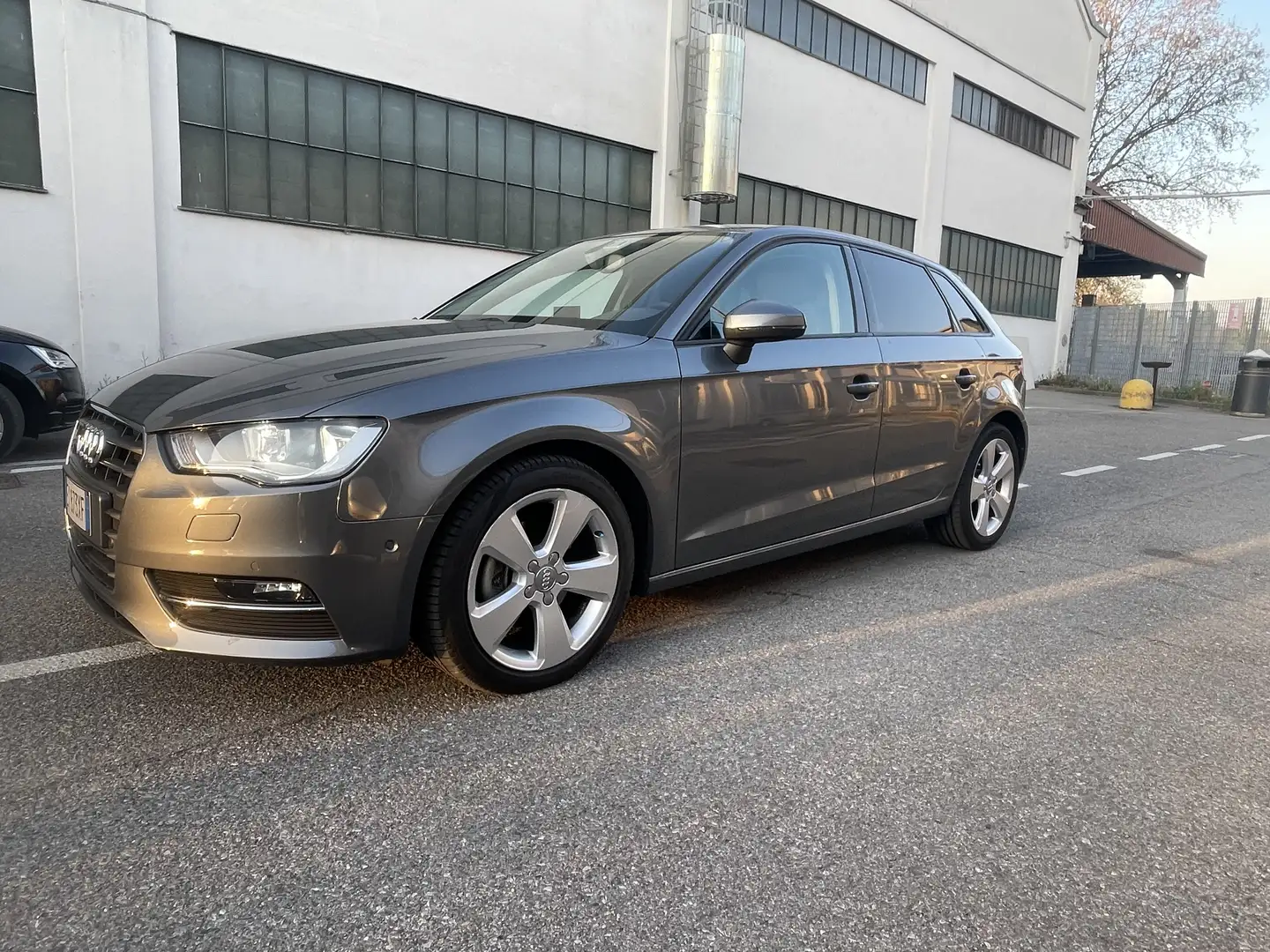 Audi A3 Sportback 2.0 tdi Ambiente 150cv s-tronic E6 - 2