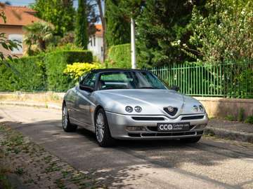 V6