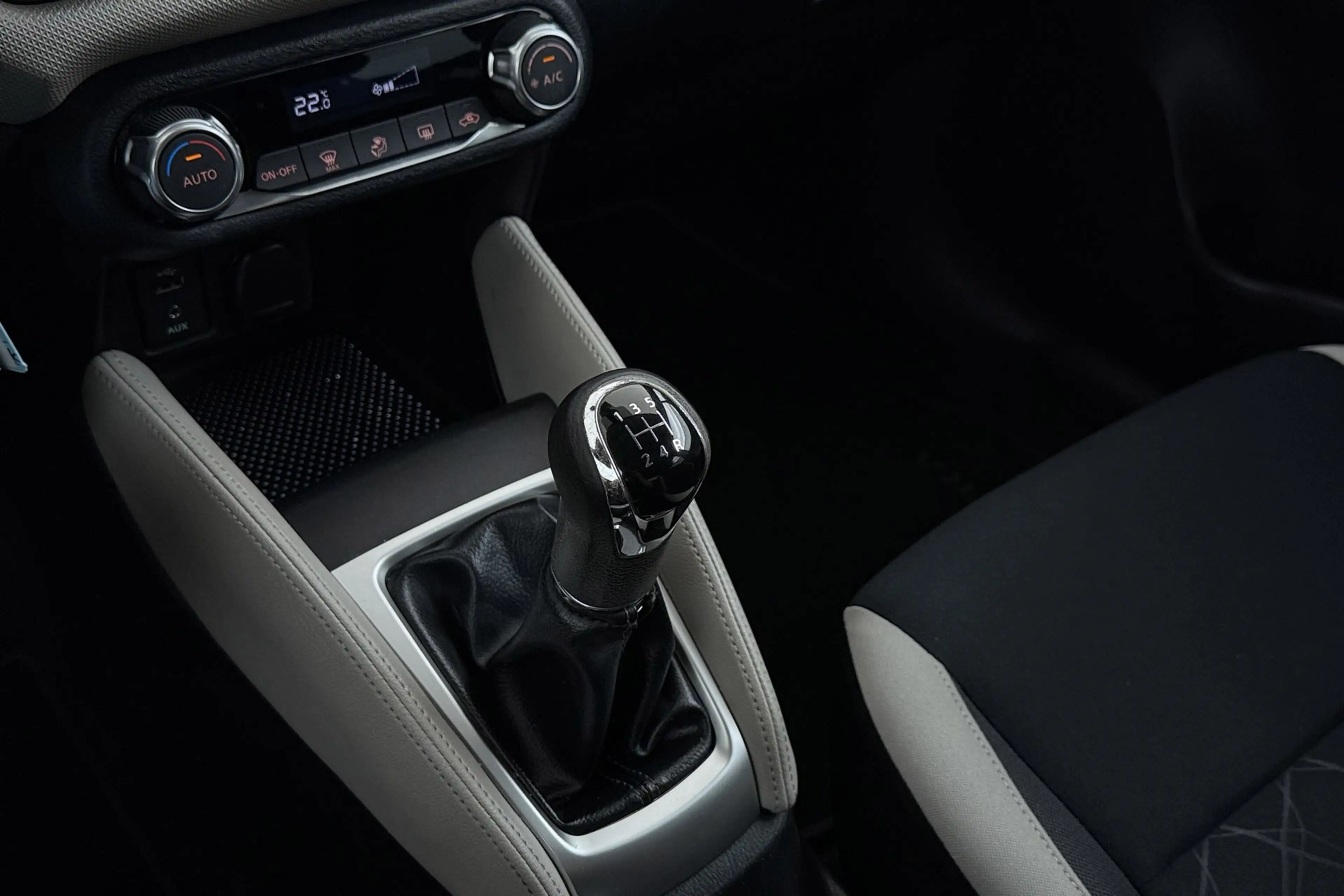 Nissan Micra 0.9 IG-T Business Edition | Org NL | Camera | Clim — photo 24