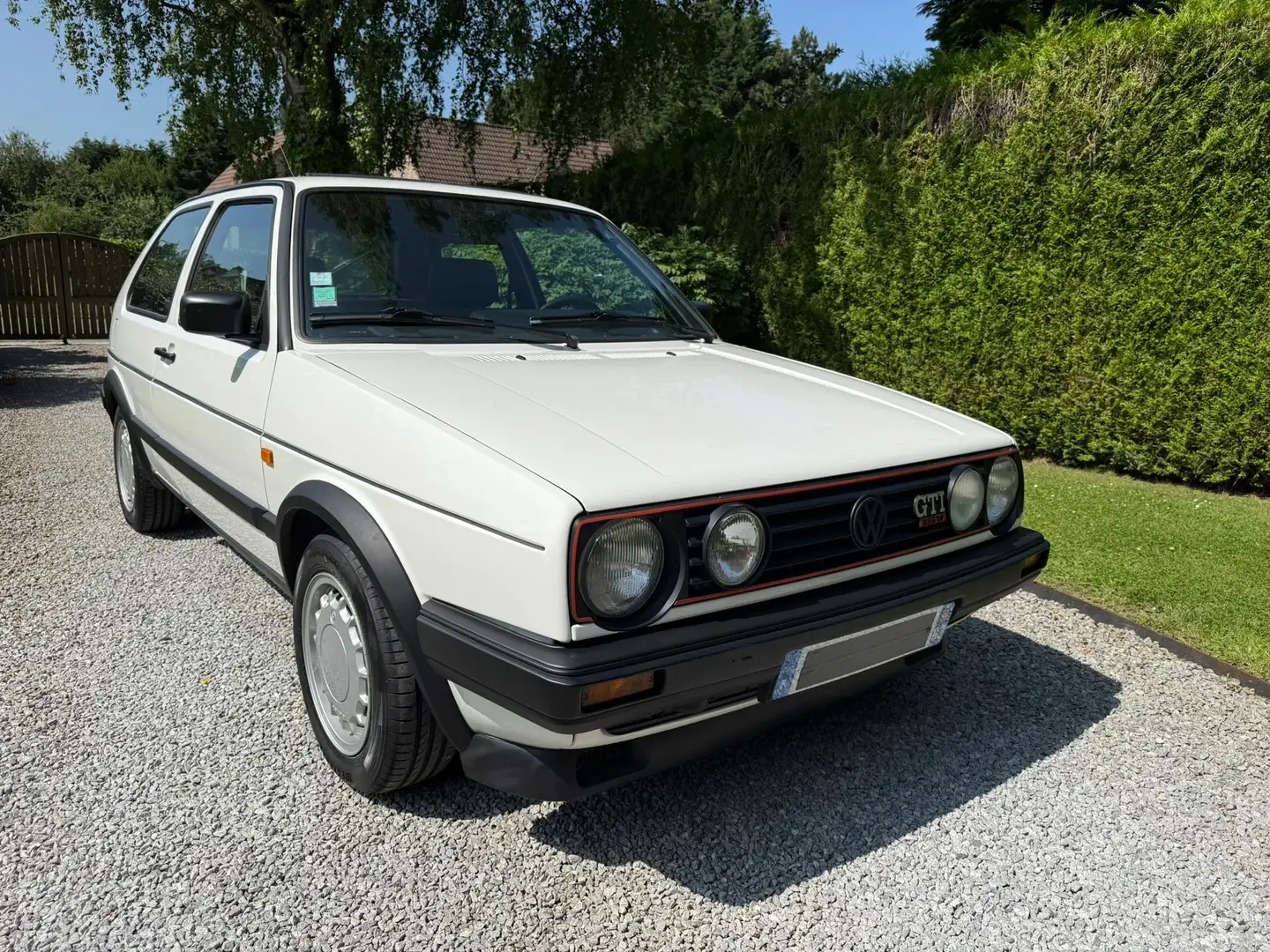 Volkswagen Golf GTI 16V - 1