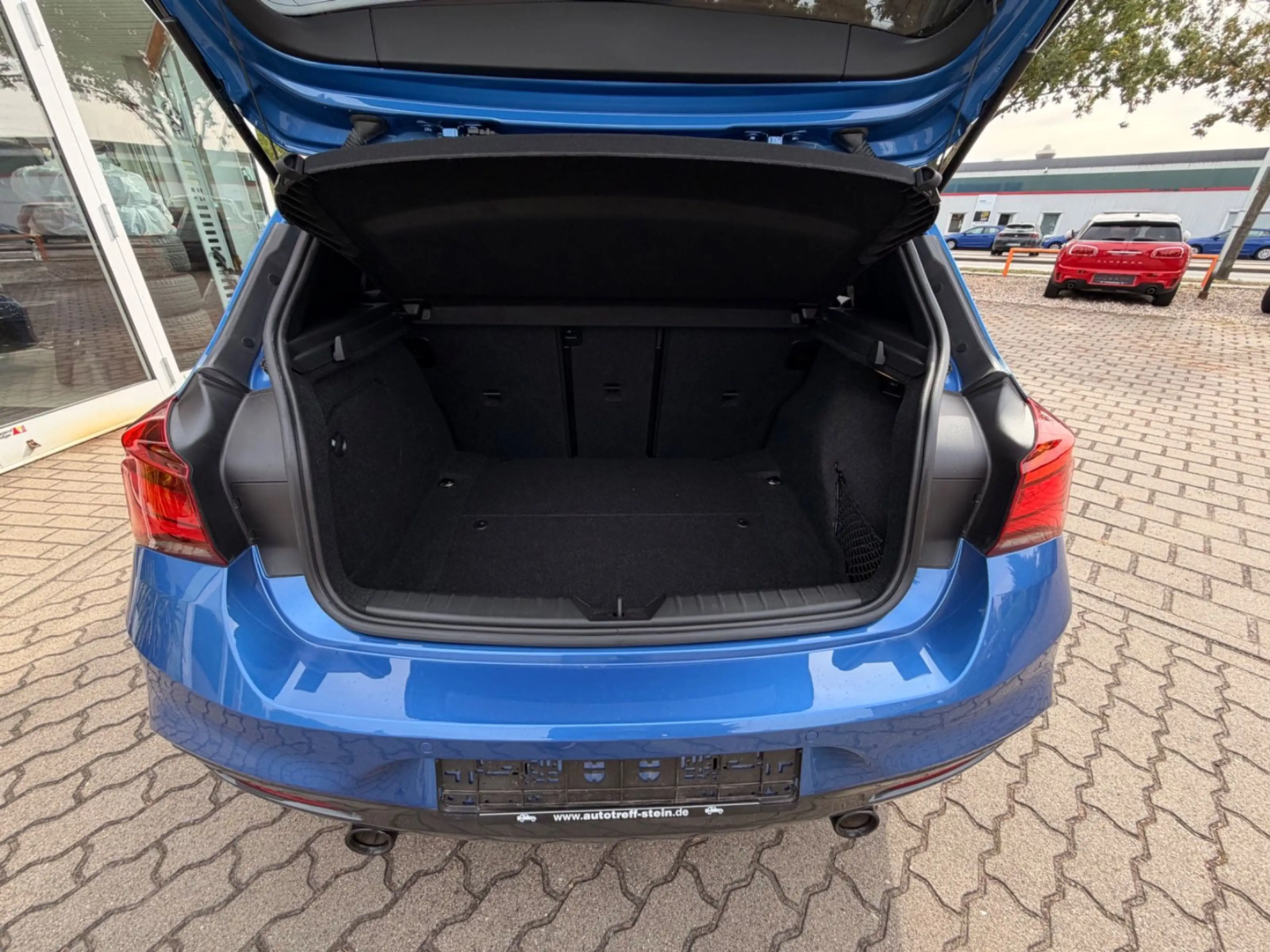 BMW 140 1 Limousine 5-trg. M140 i Special Edition — photo 8