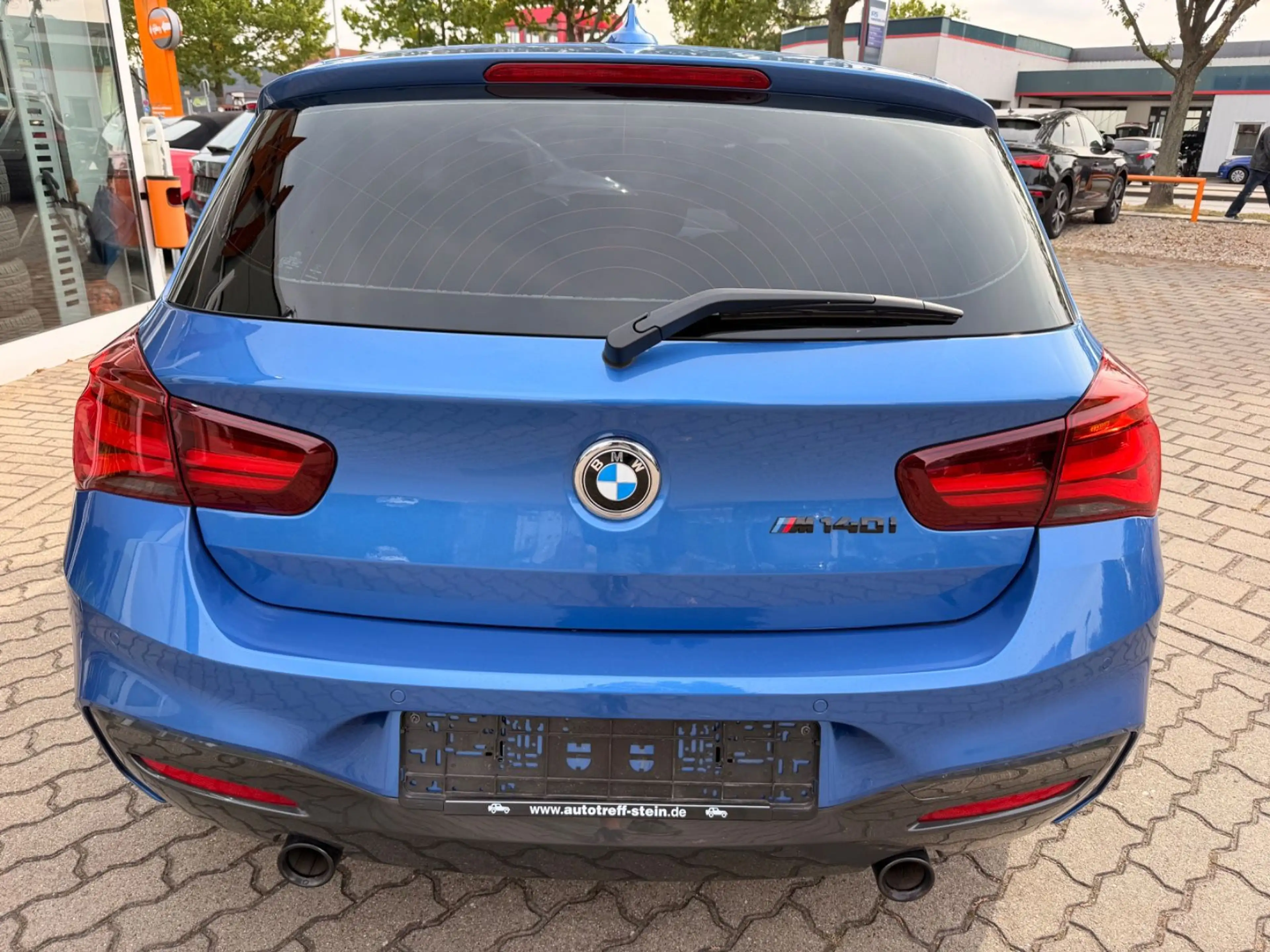 BMW 140 1 Limousine 5-trg. M140 i Special Edition — photo 6