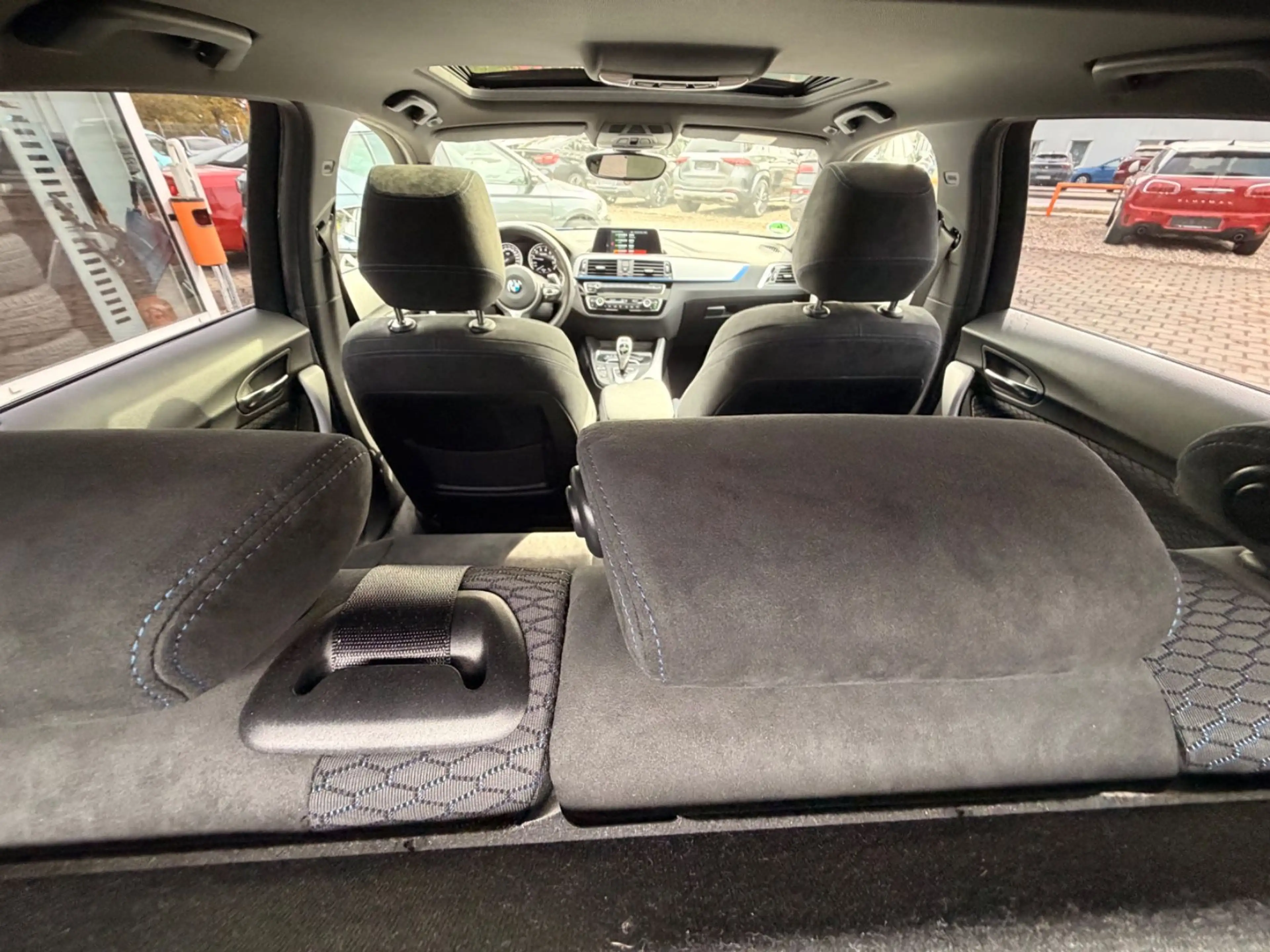 BMW 140 1 Limousine 5-trg. M140 i Special Edition — photo 10