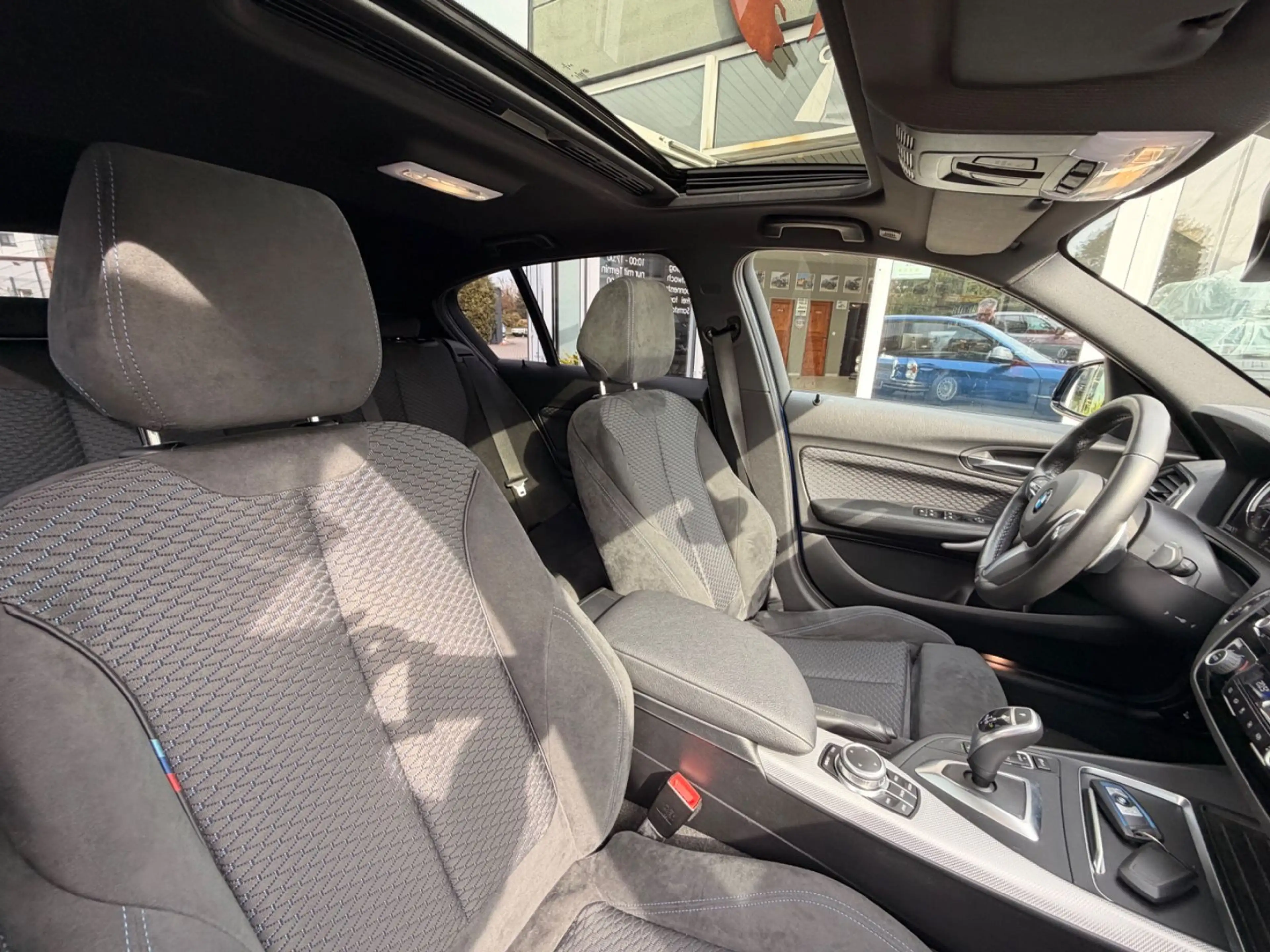 BMW 140 1 Limousine 5-trg. M140 i Special Edition — photo 15