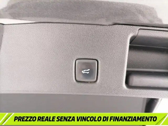 Ford Kuga view 11