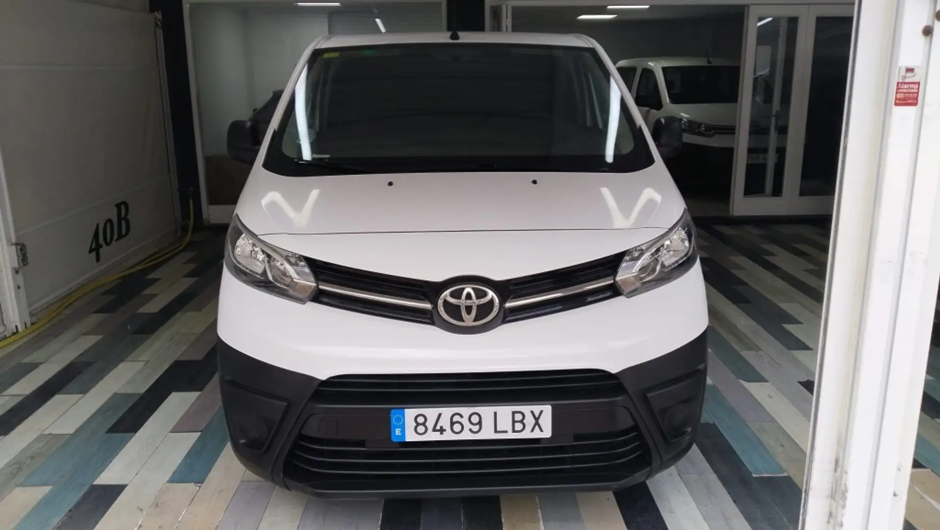 Toyota Proace Van Media 1.6D Comfort 95 Blanc - 2