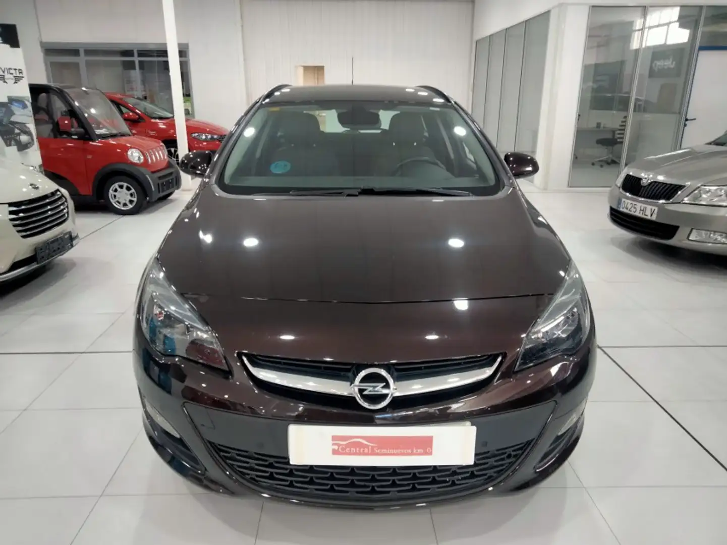 Opel Astra ST 1.4T Selective - 1