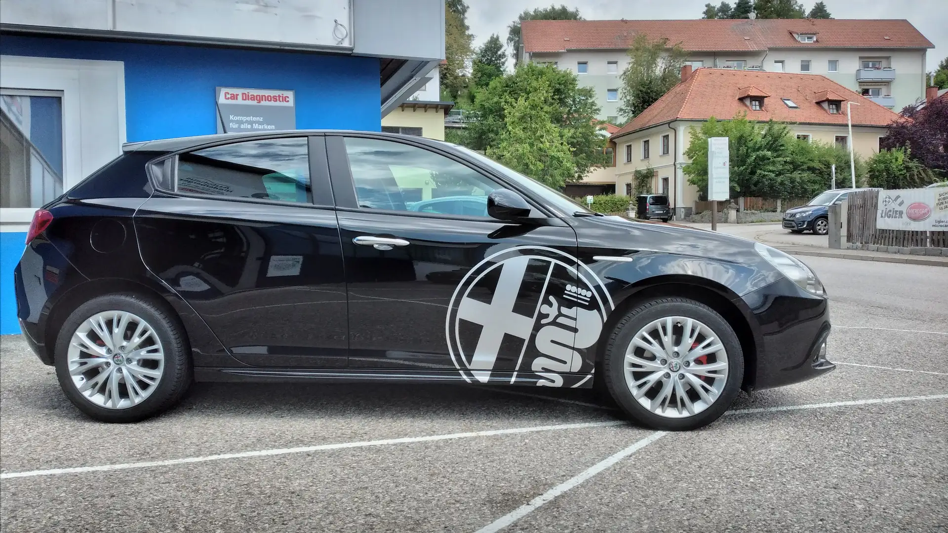 Alfa Romeo Giulietta Super 1,4 TB ( Sommerfahrzeug!!!) Schwarz - 2