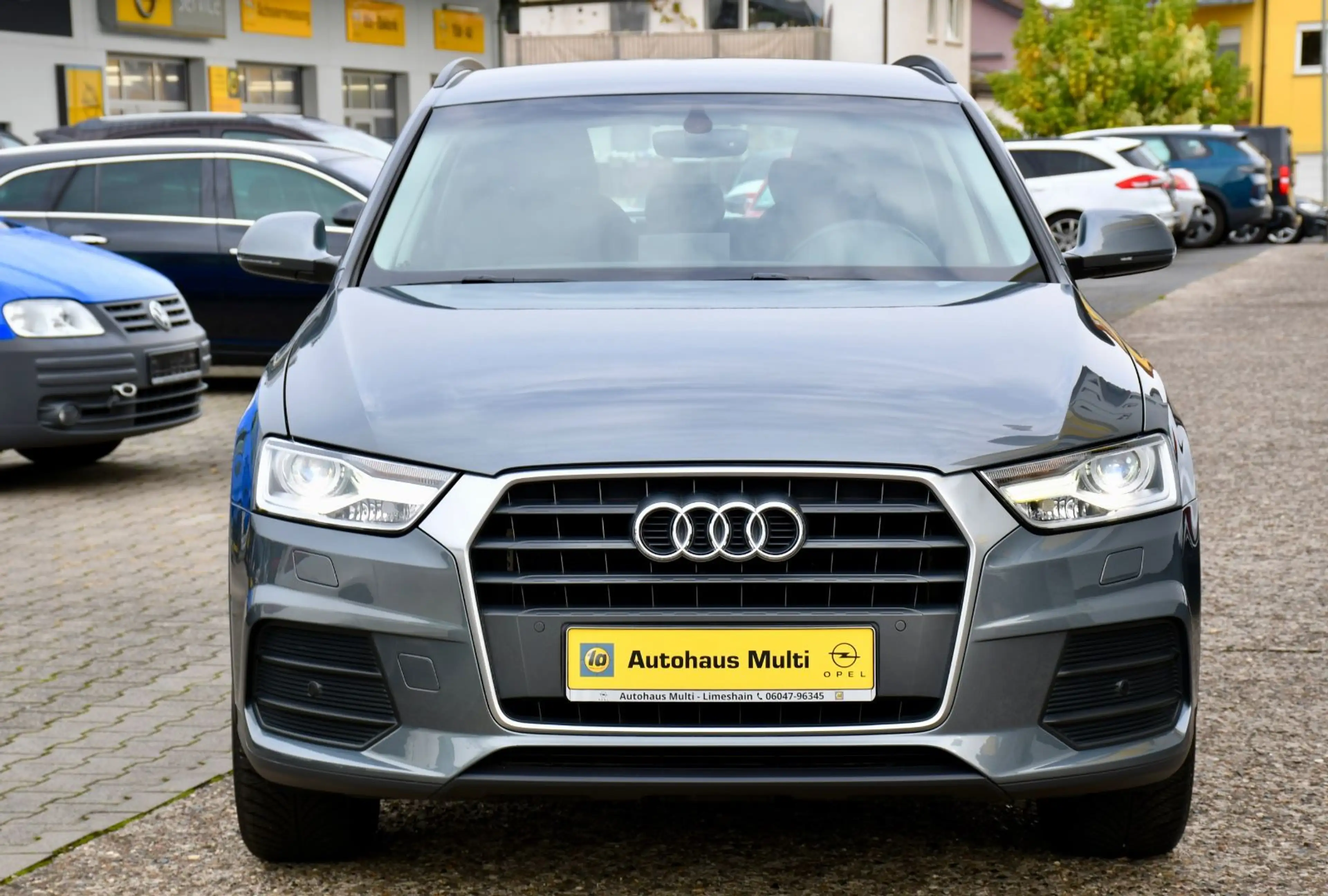 Audi Q3 Klima Navi Sitzheizung Kamera PDC ParkAssist — photo 2