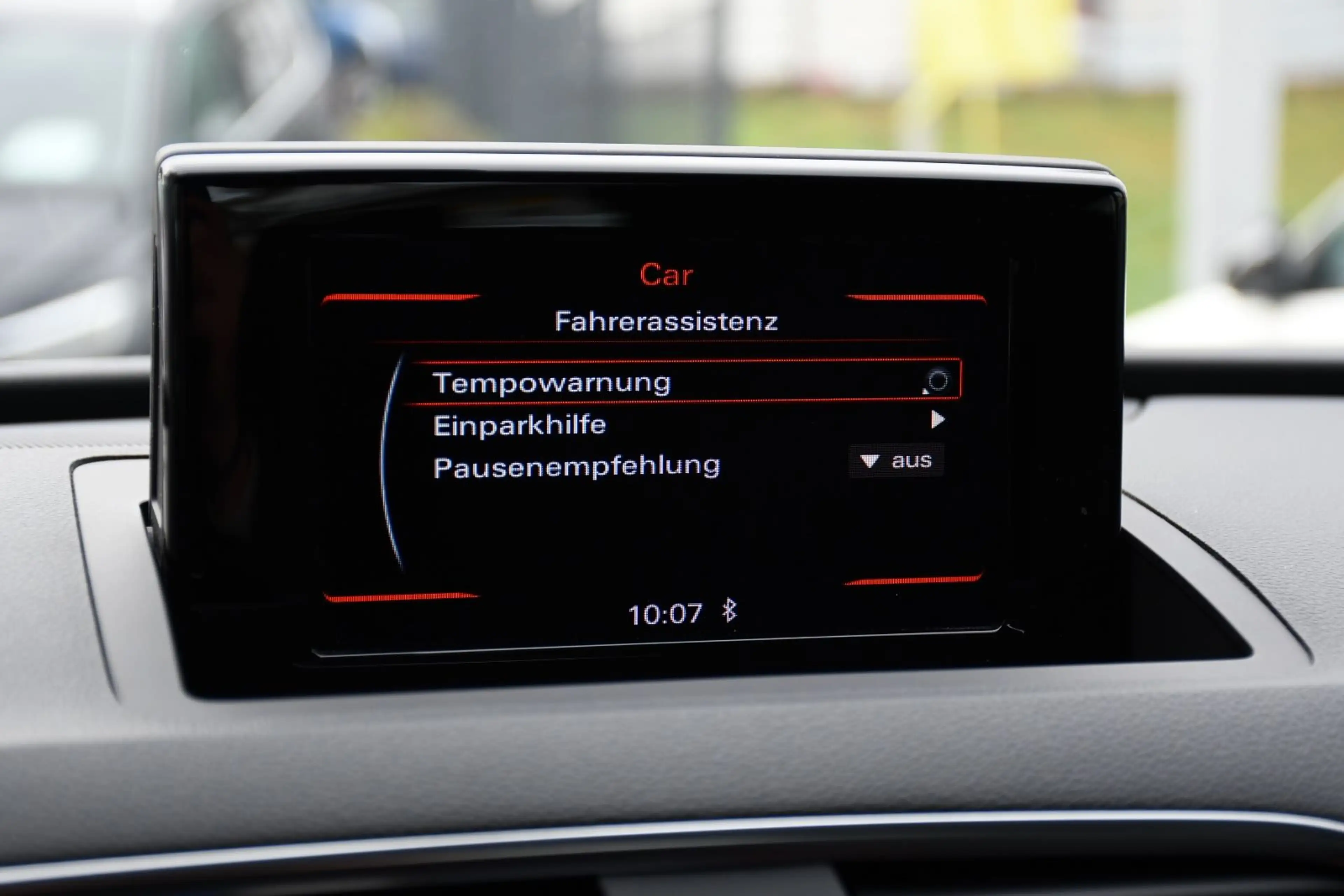 Audi Q3 Klima Navi Sitzheizung Kamera PDC ParkAssist — photo 14