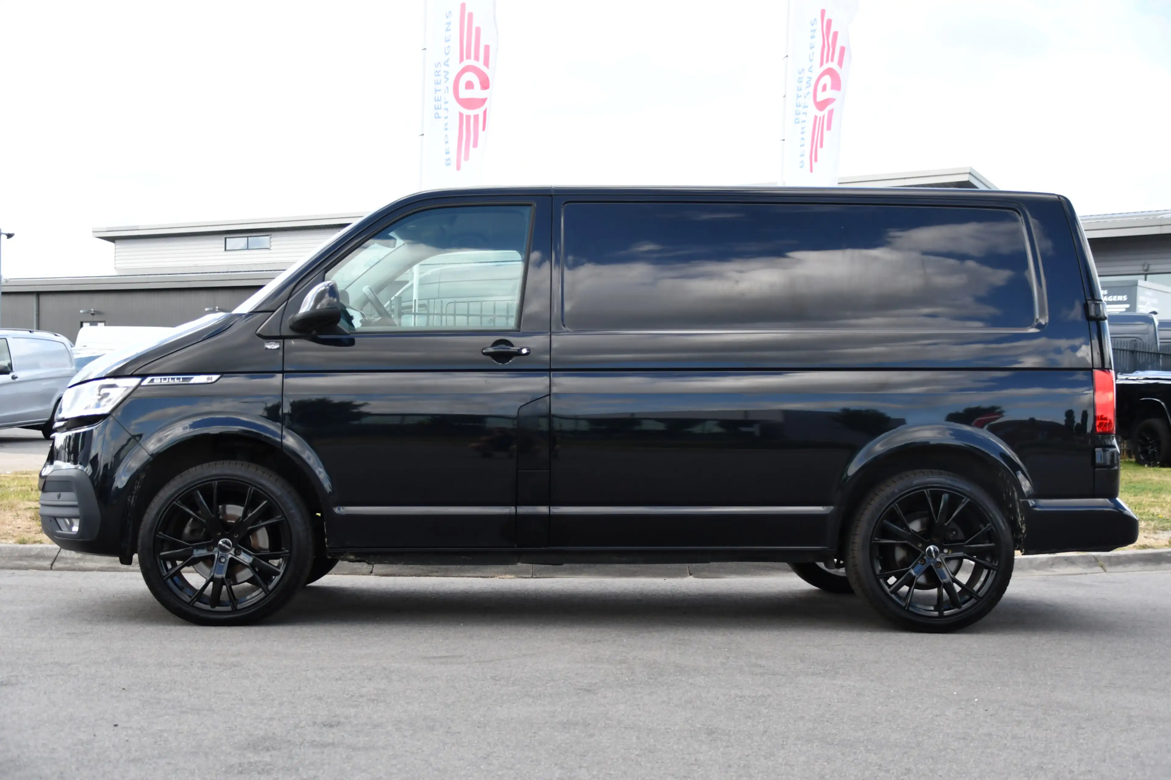 Volkswagen Transporter 2.0 TDI L1H1 30 Bulli Virtual, Adaptieve Cruise, C — photo 9