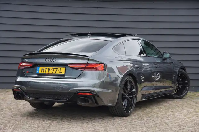 Audi RS5 view 2
